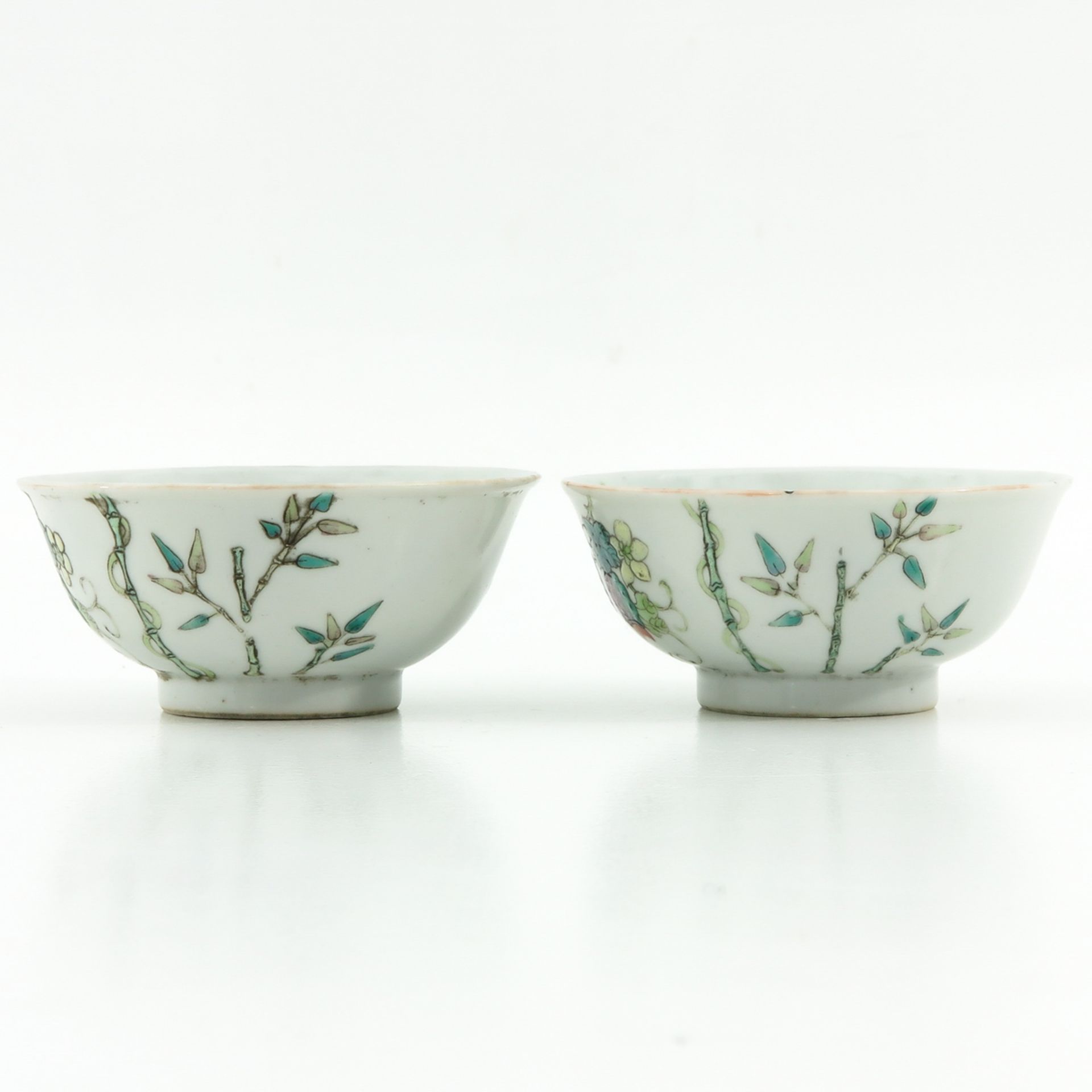 A Pair of Famille Rose Cups - Image 2 of 9