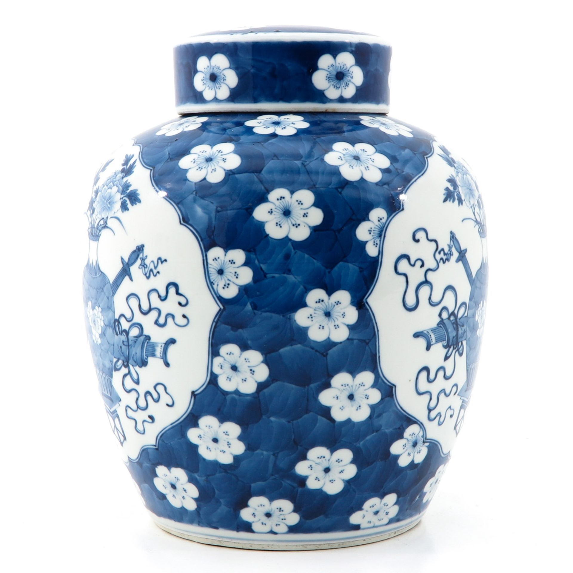 A Blue and White Ginger Jar - Image 4 of 10