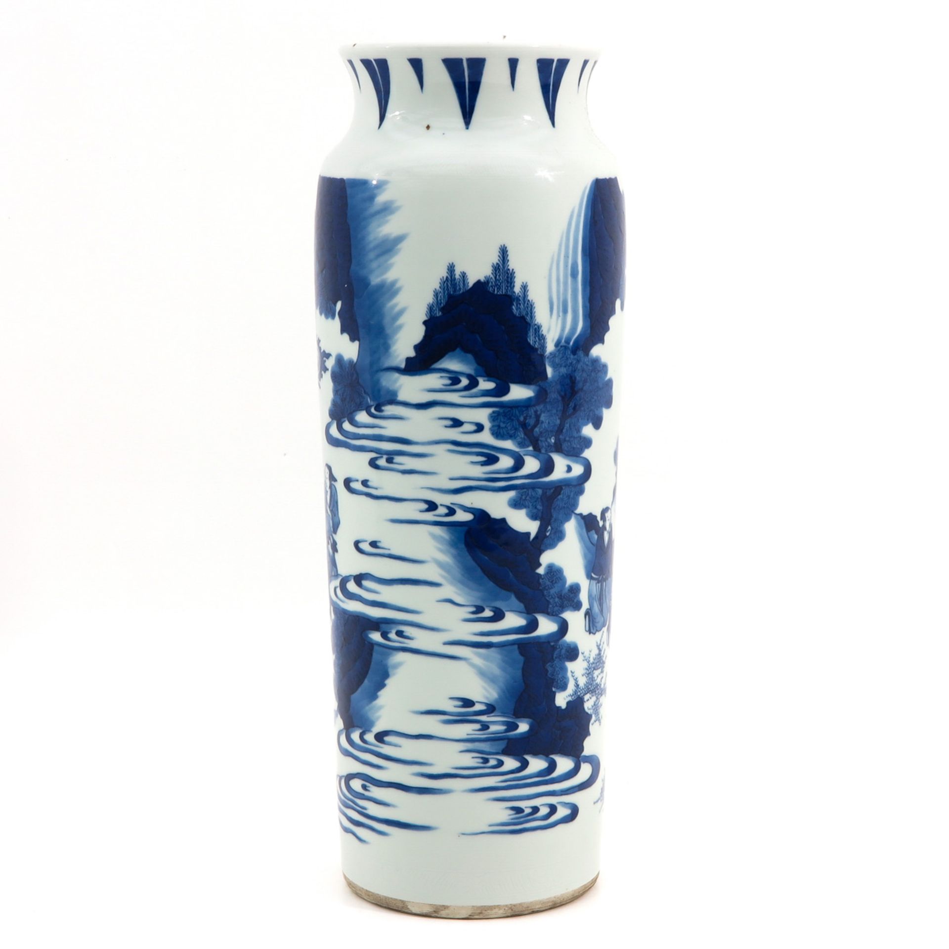 A Blue and White Roll Wagon Vase - Image 3 of 10