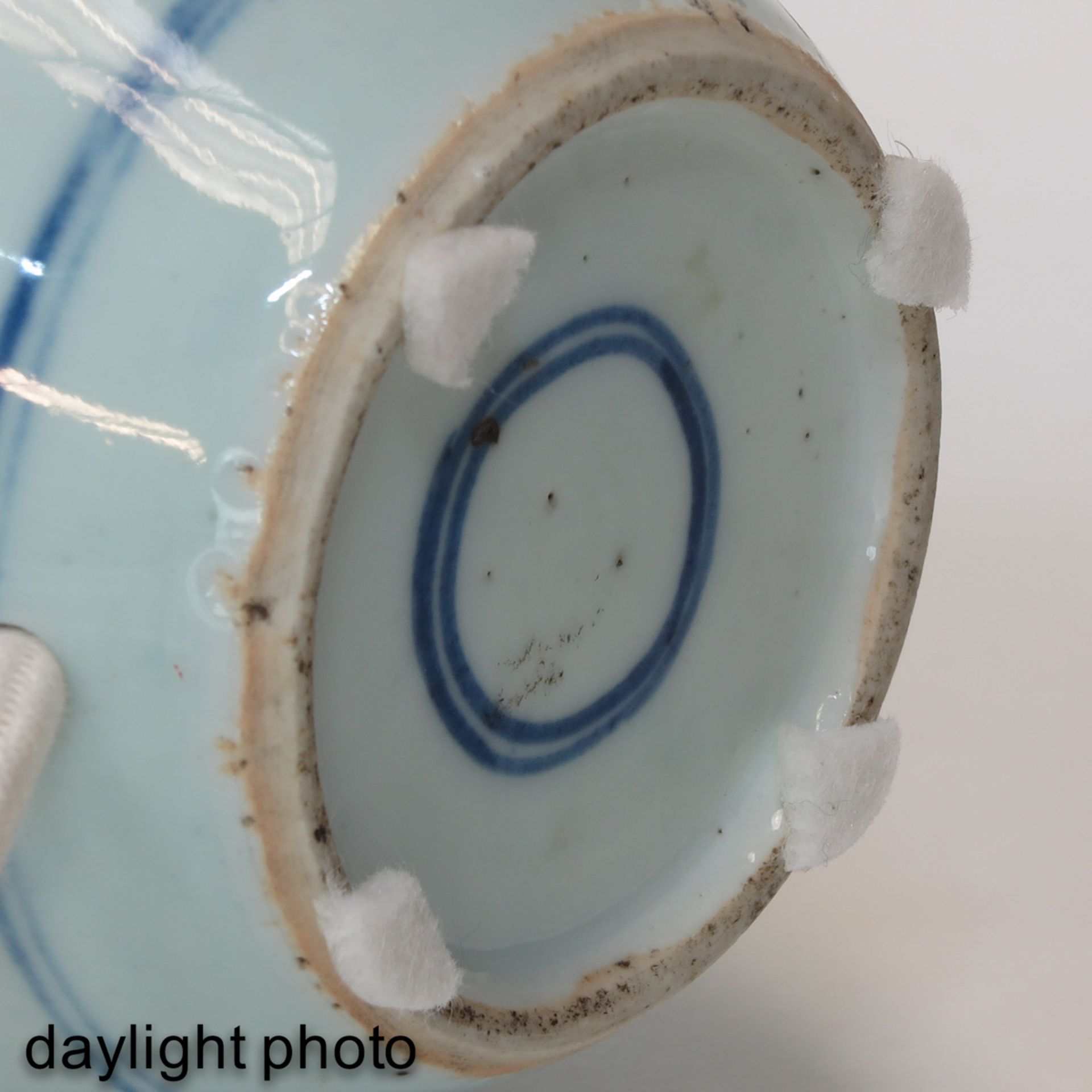 A Blue and White Lamp - Image 8 of 9