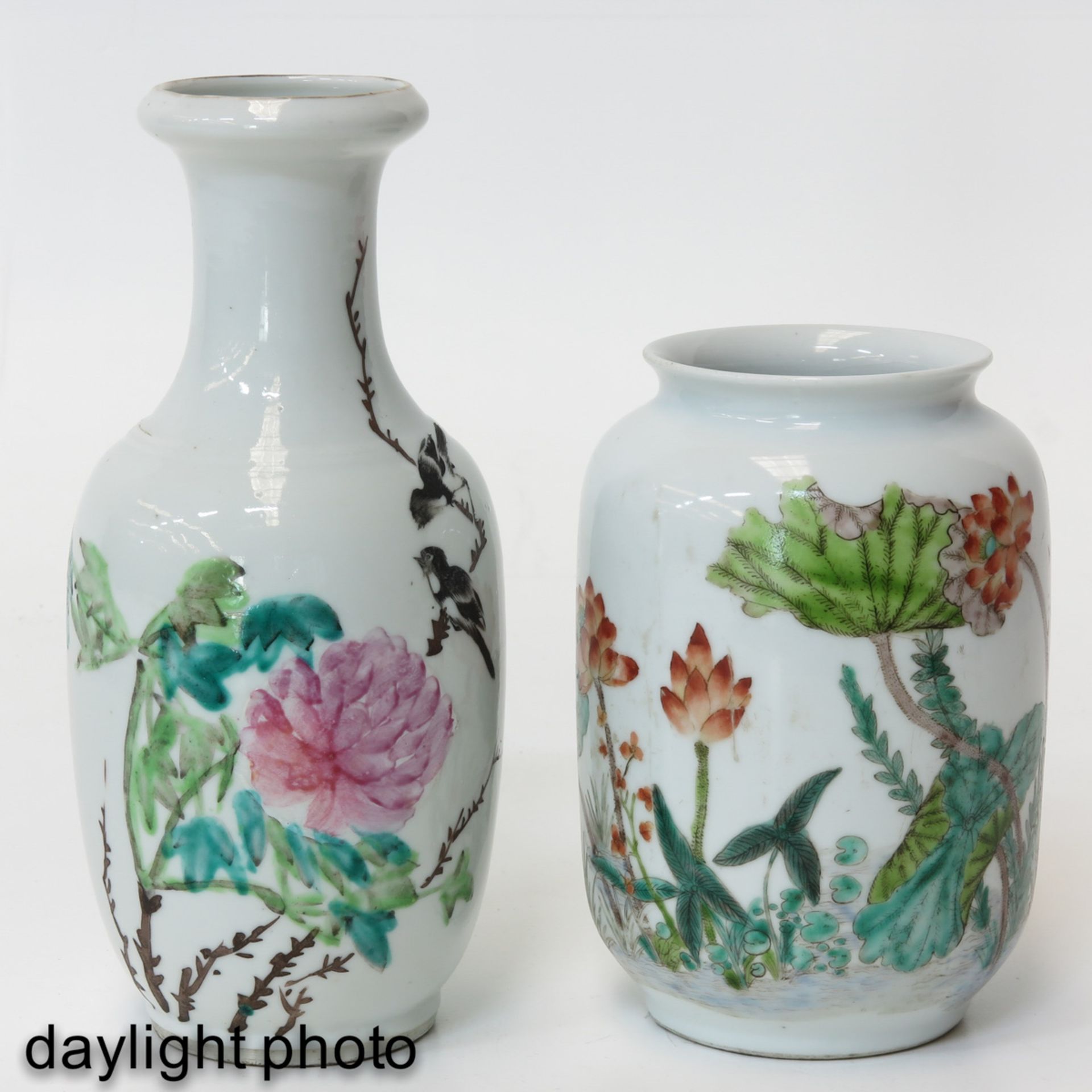 Two Famille Rose Vases - Image 7 of 10