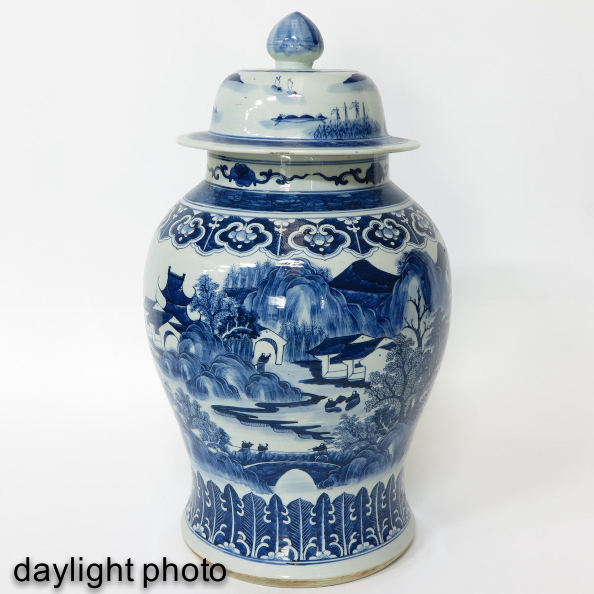 A Large Blue and White Jar and Cover - Image 7 of 10
