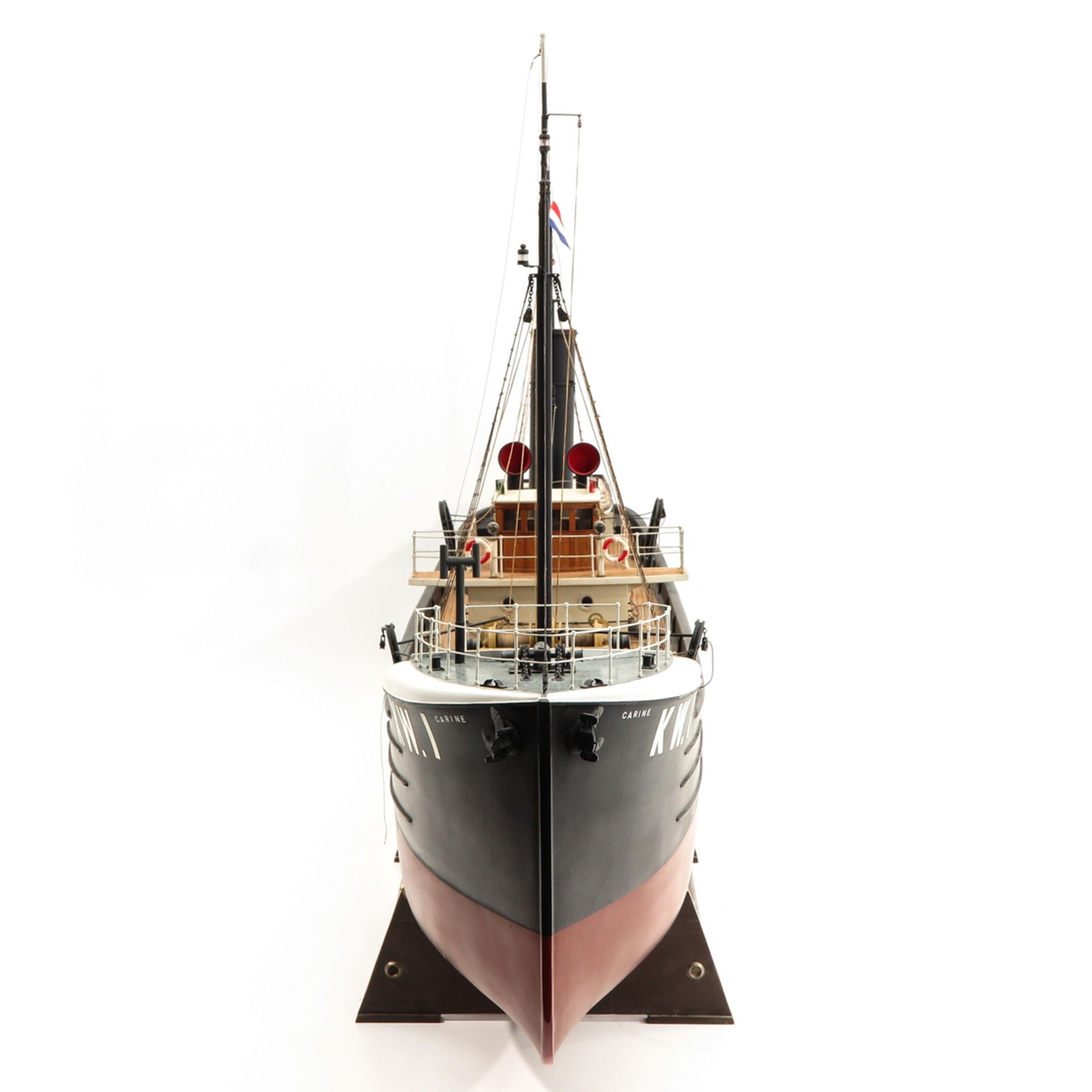 A Wood and Plastic Model Ship - Bild 2 aus 7