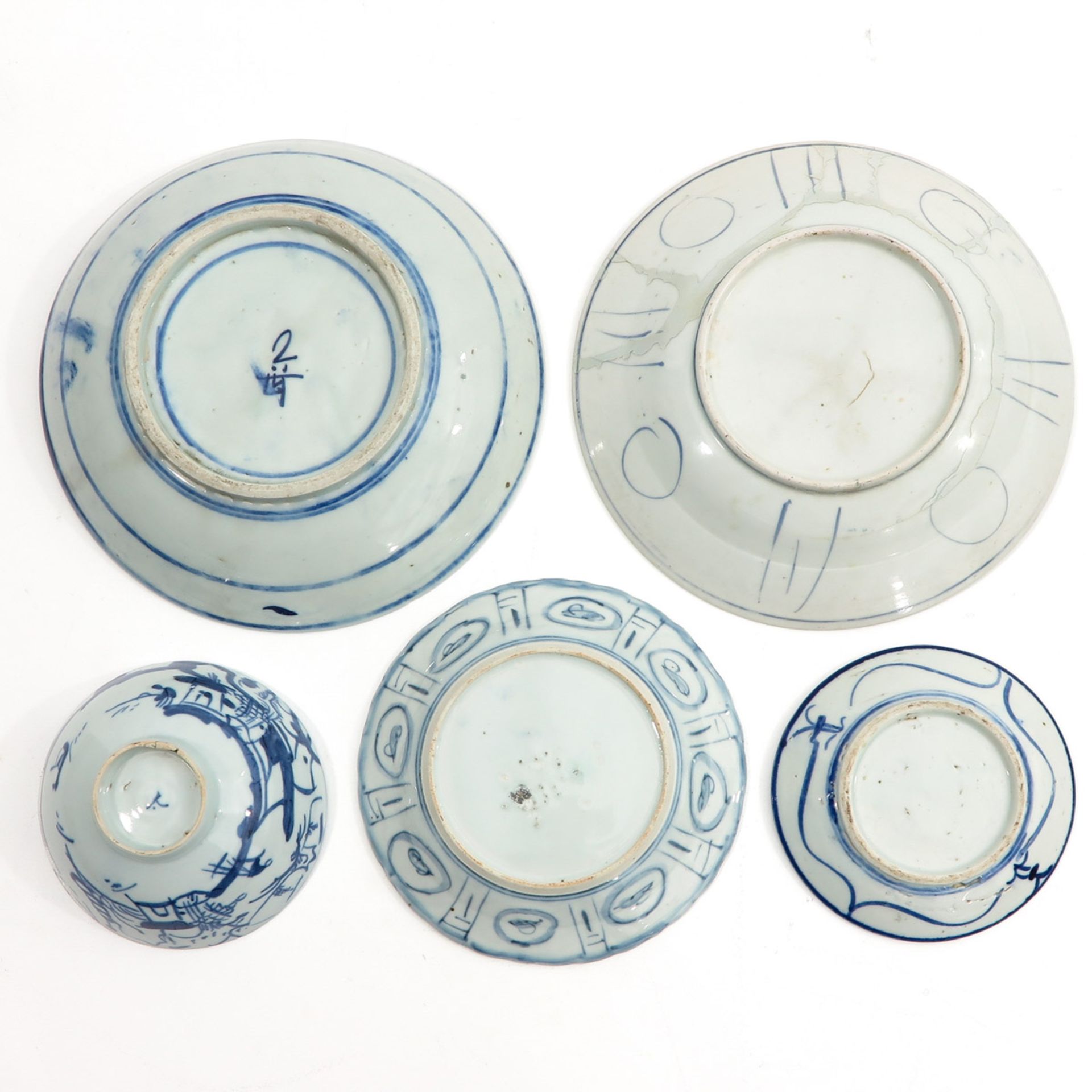 A Diverse Collection of Porcelain - Bild 2 aus 10