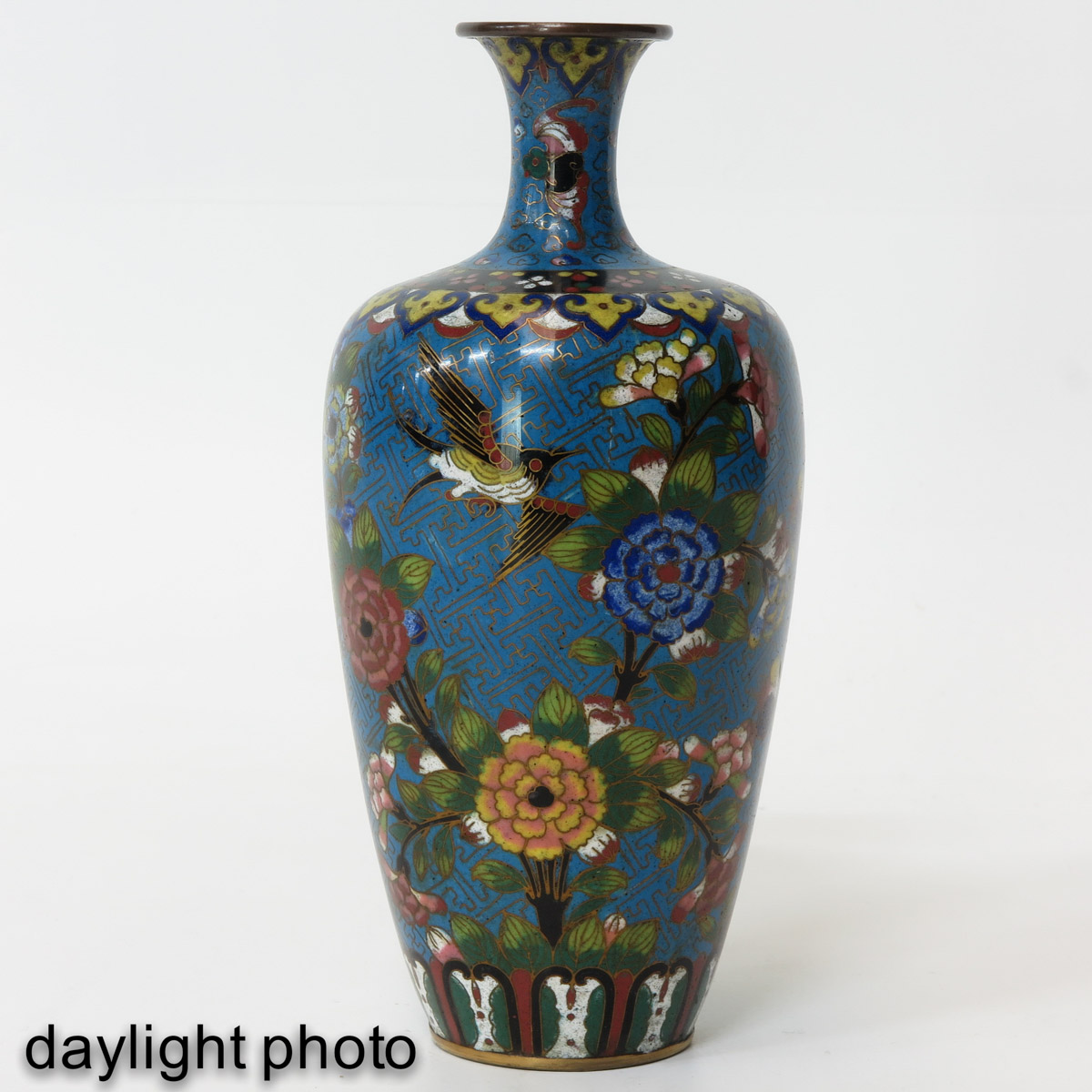 A Cloisonne Vase - Image 7 of 9