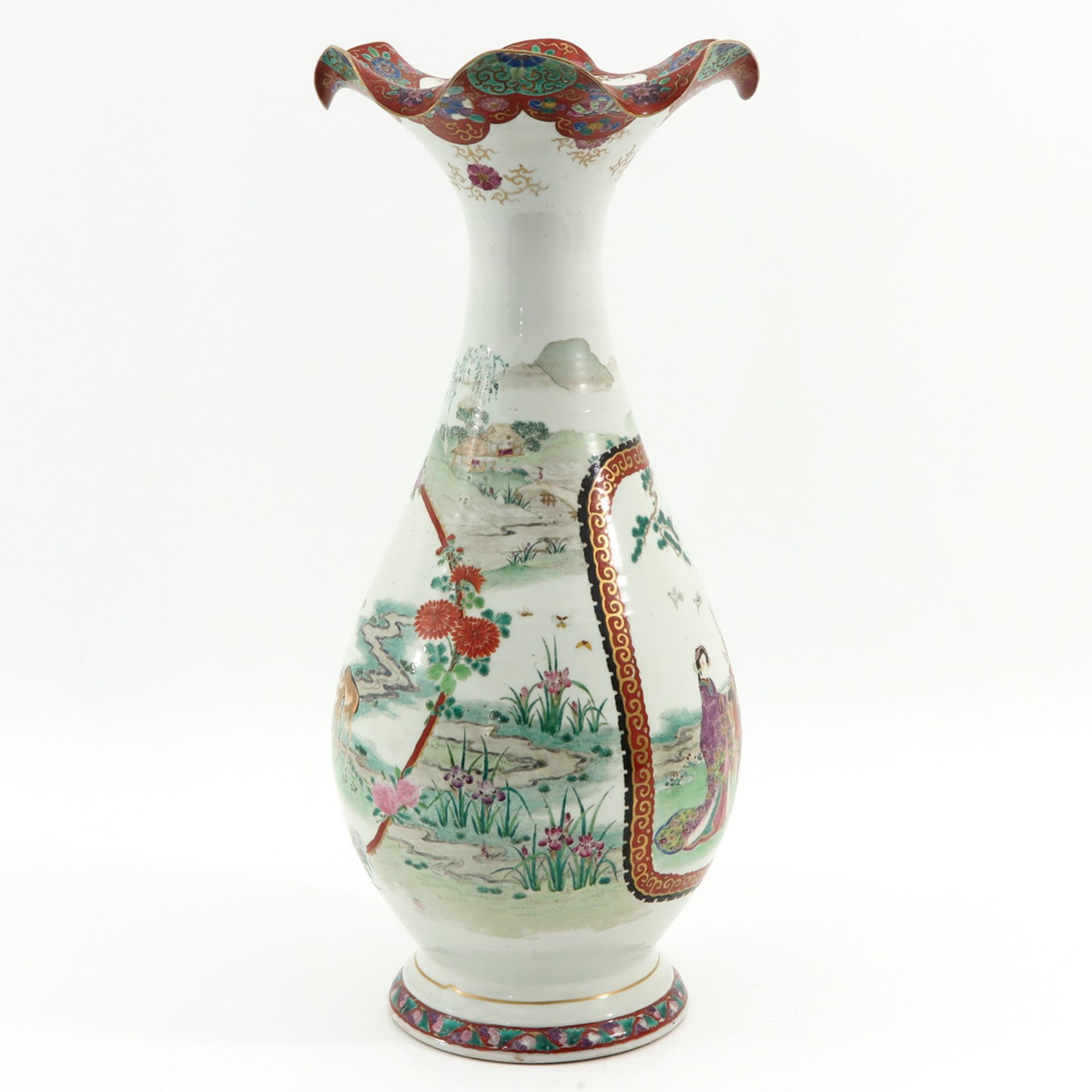 A Japanese Ruffle Top Vase - Image 4 of 10