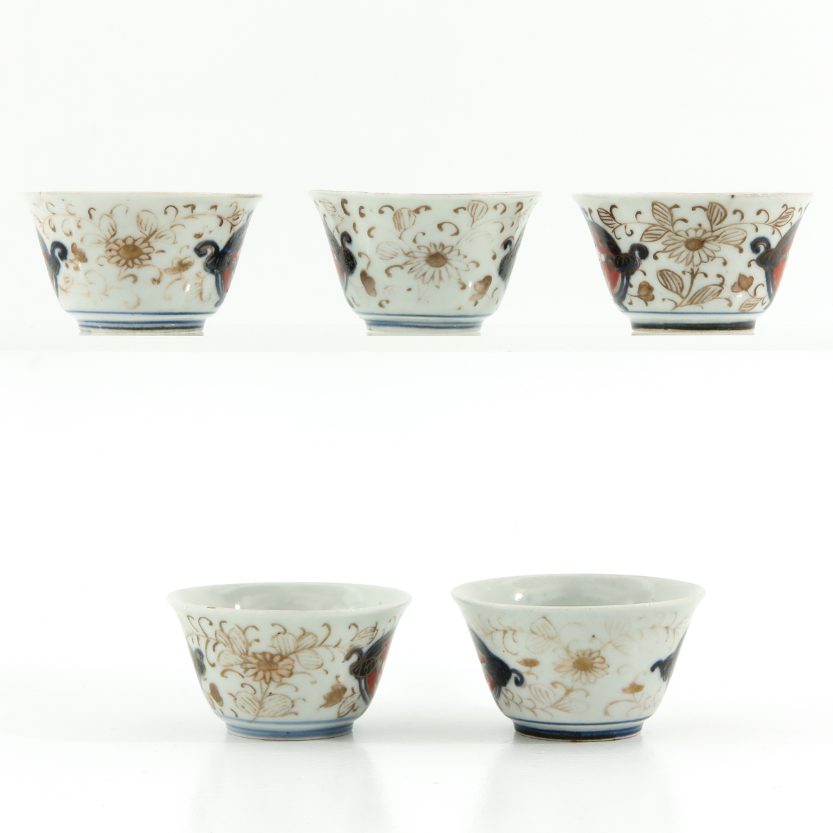 A Series of 5 Imari Cups and Saucers - Image 4 of 10