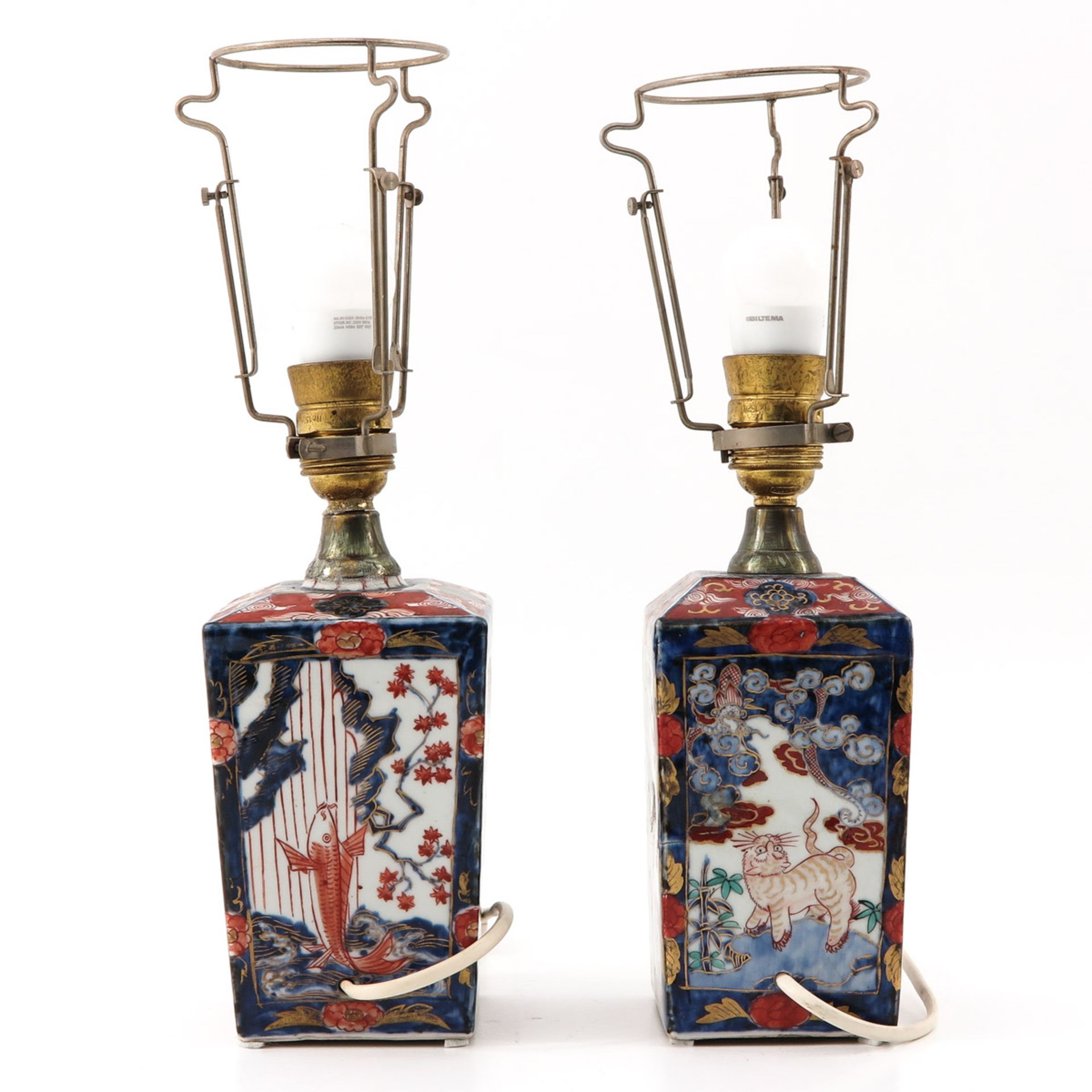 A Pair of Square Imari Lamps - Image 3 of 10