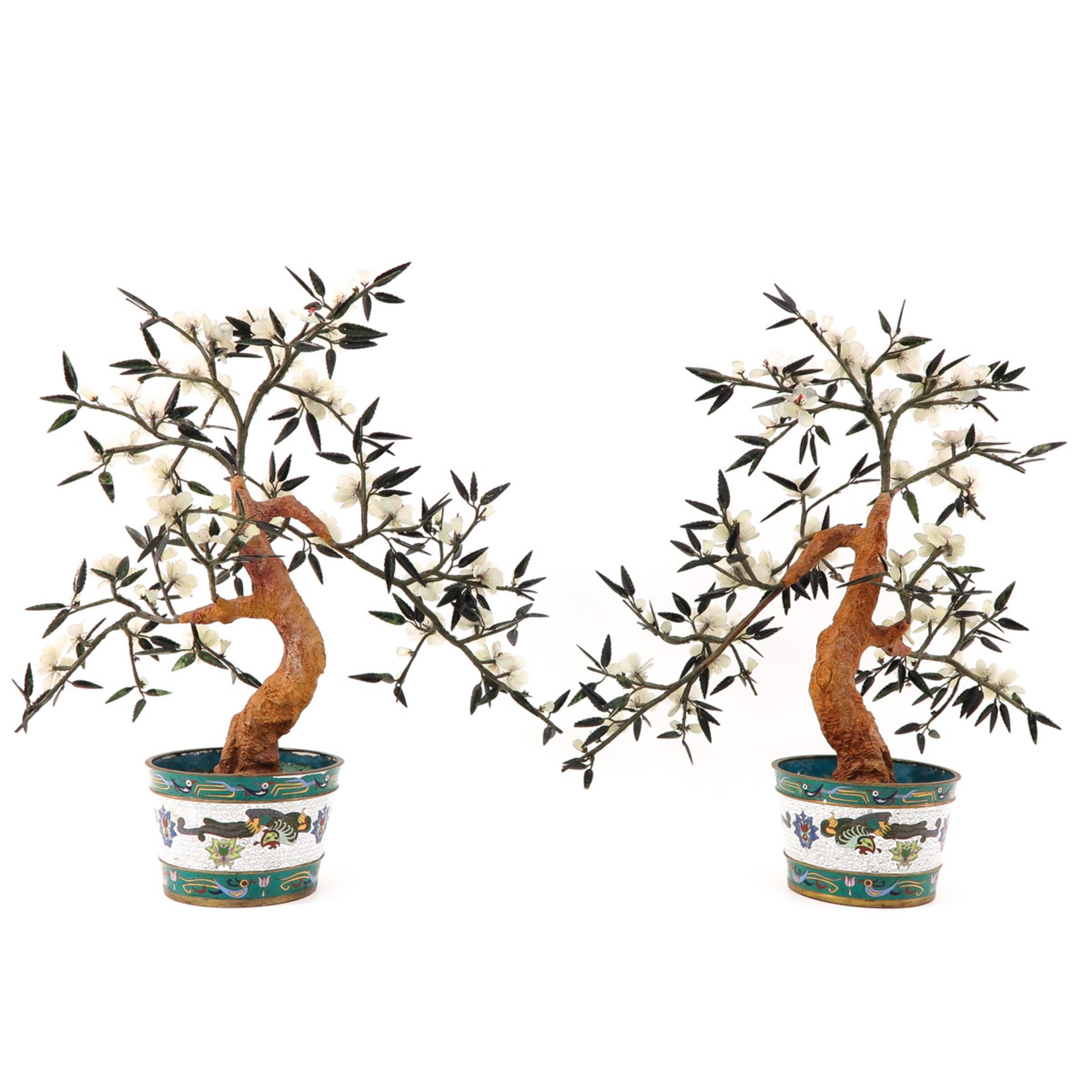 A Pair of Jade Floral Arrangements - Bild 3 aus 10