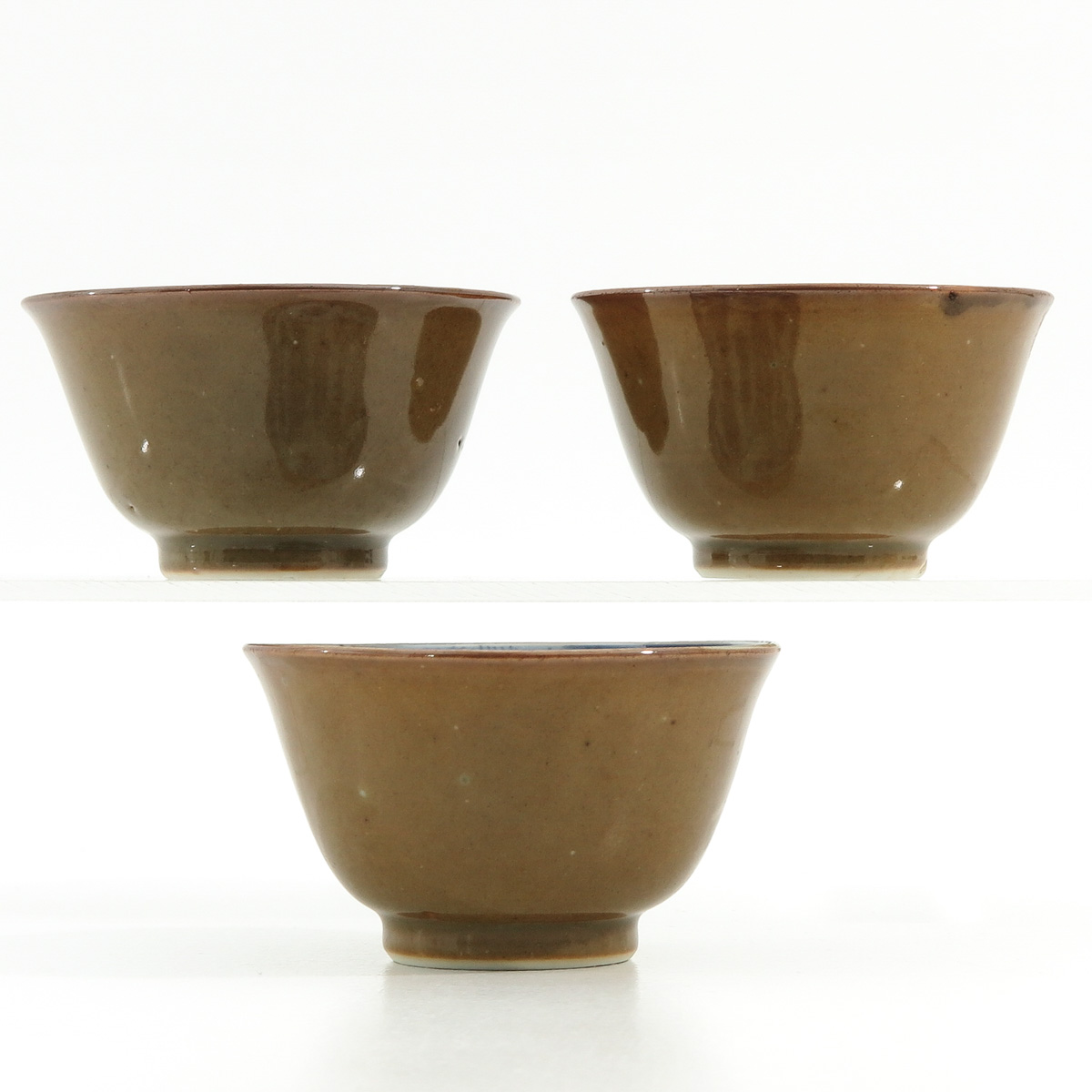 A Set of 3 Cups and Saucers - Image 3 of 10