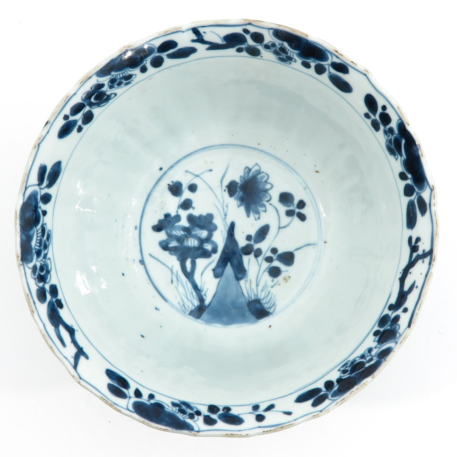 A Blue and White Bowl - Image 5 of 10