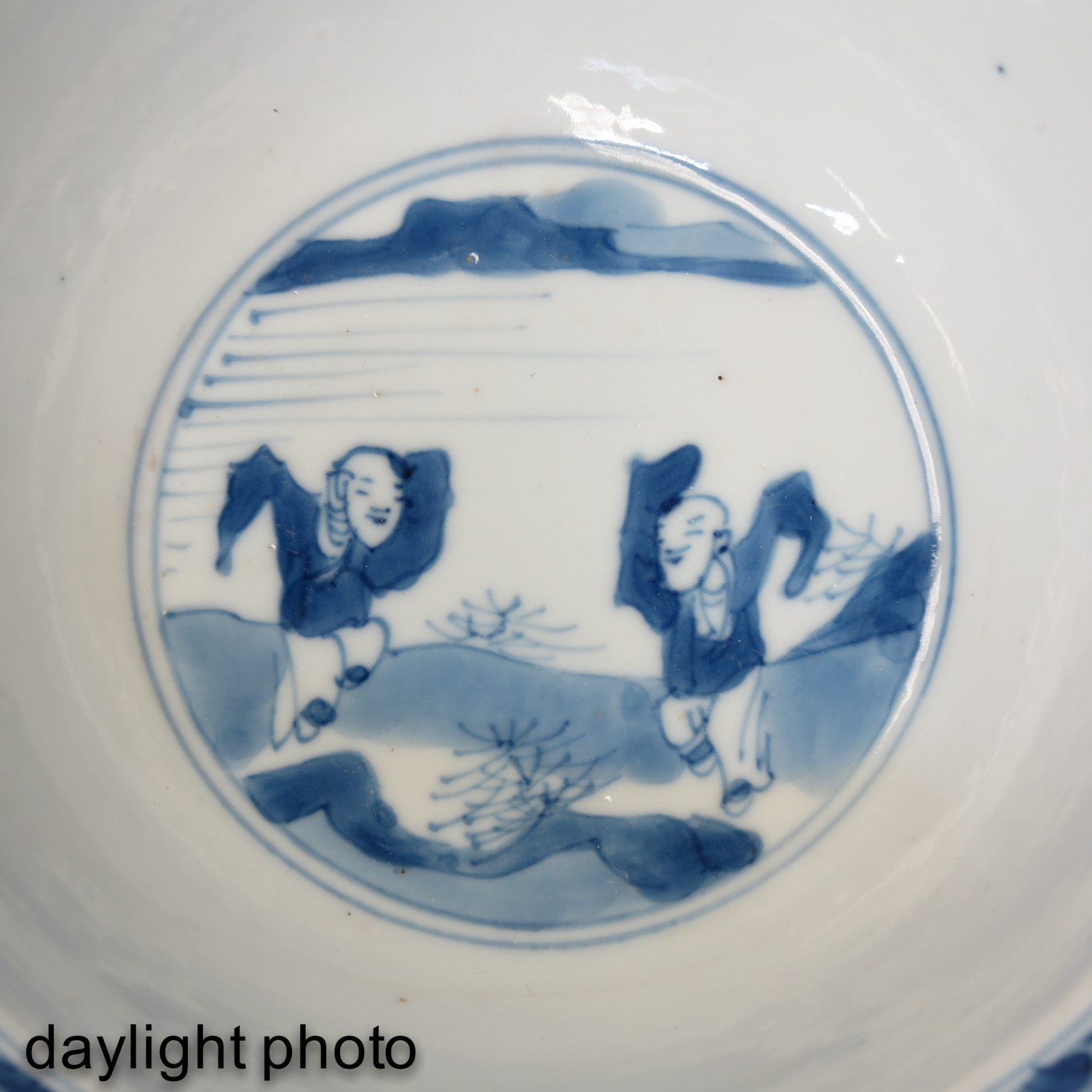 A Blue and White Bowl - Image 10 of 10