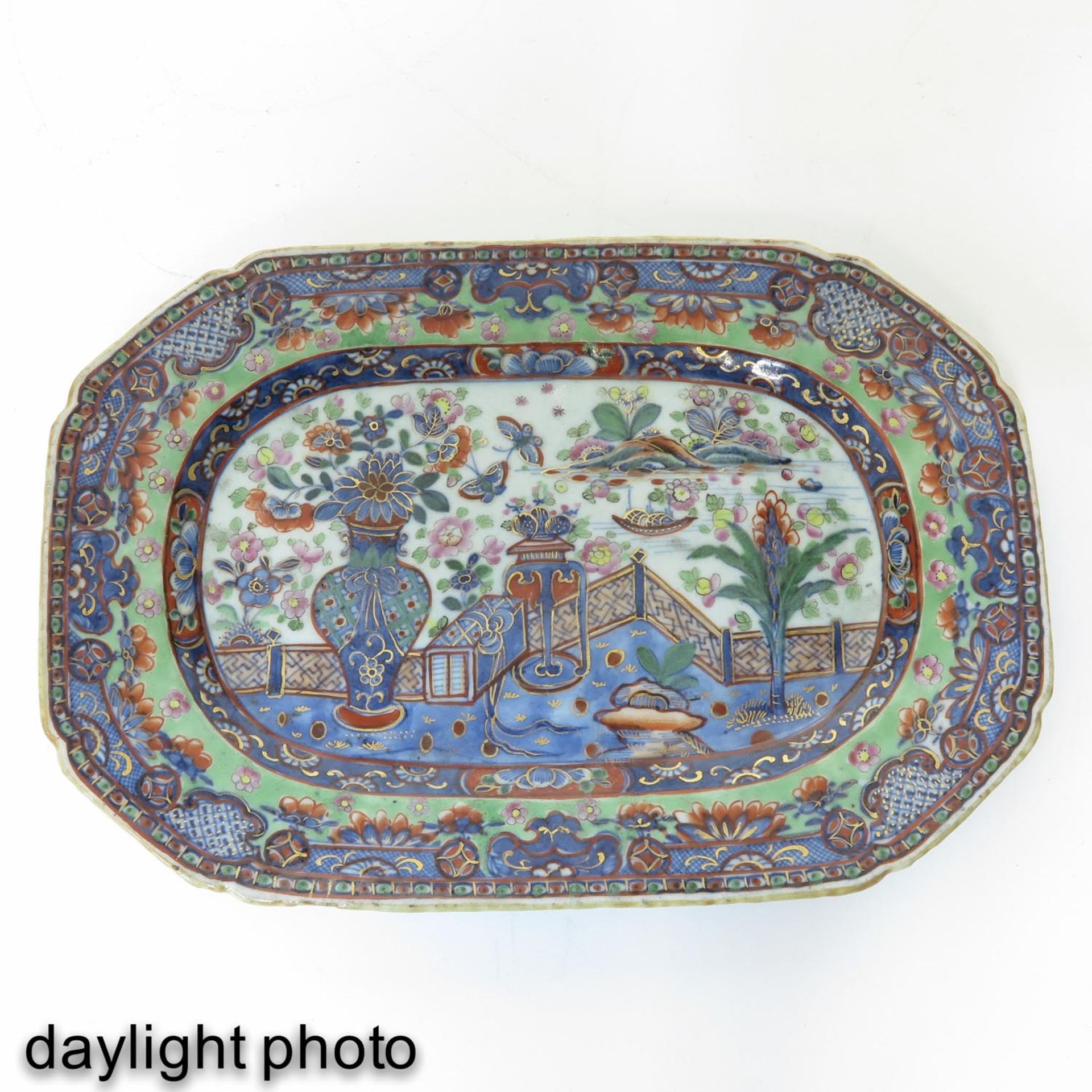 A Polychrome Dish - Image 3 of 5