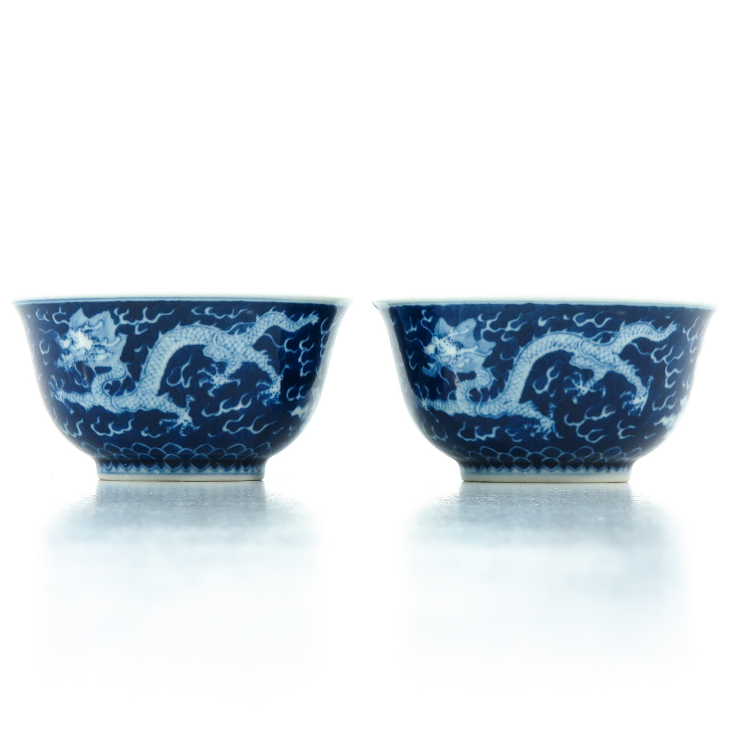 A Pair of Dragon Decor Cups - Image 3 of 10