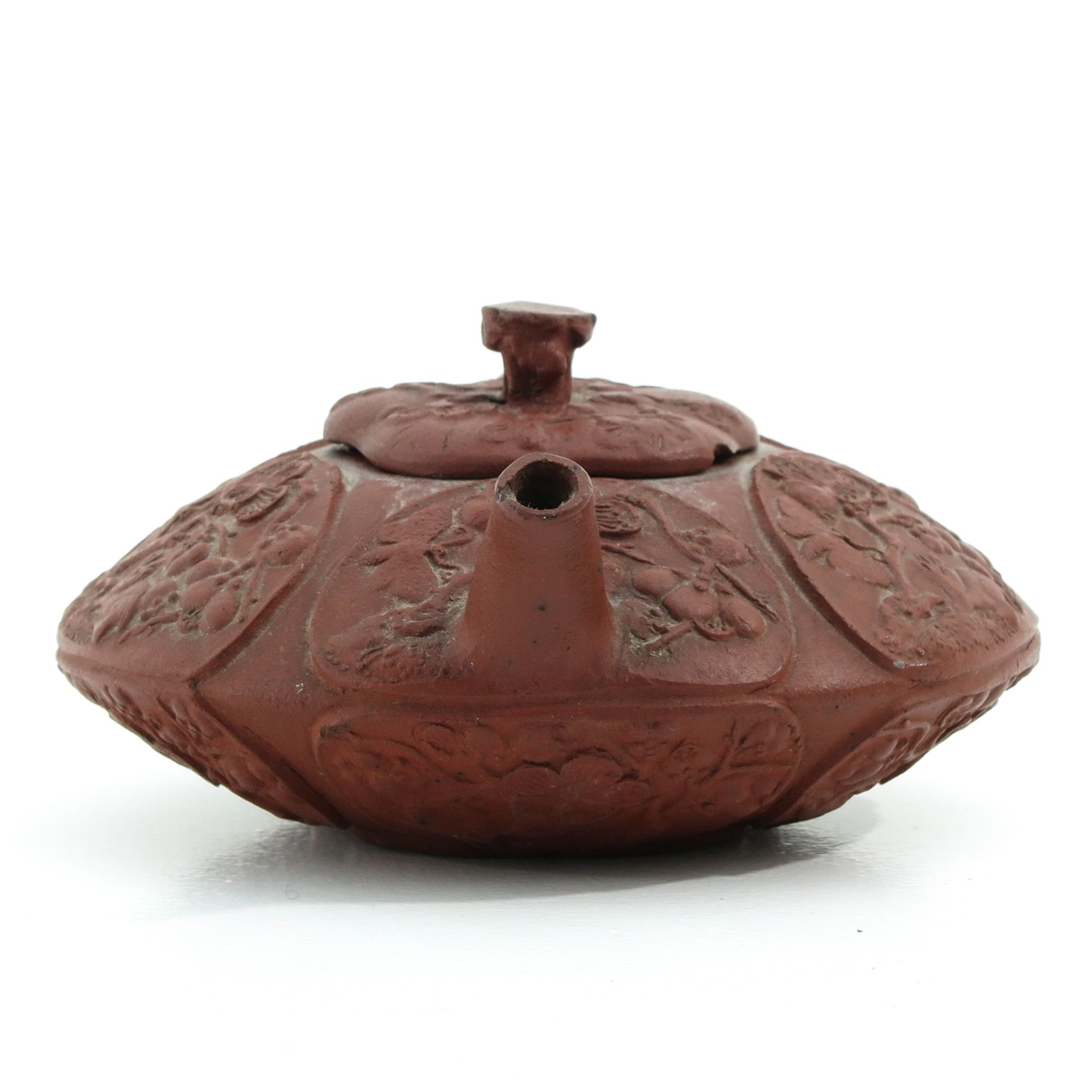 A Rare Yixing Teapot - Image 4 of 9