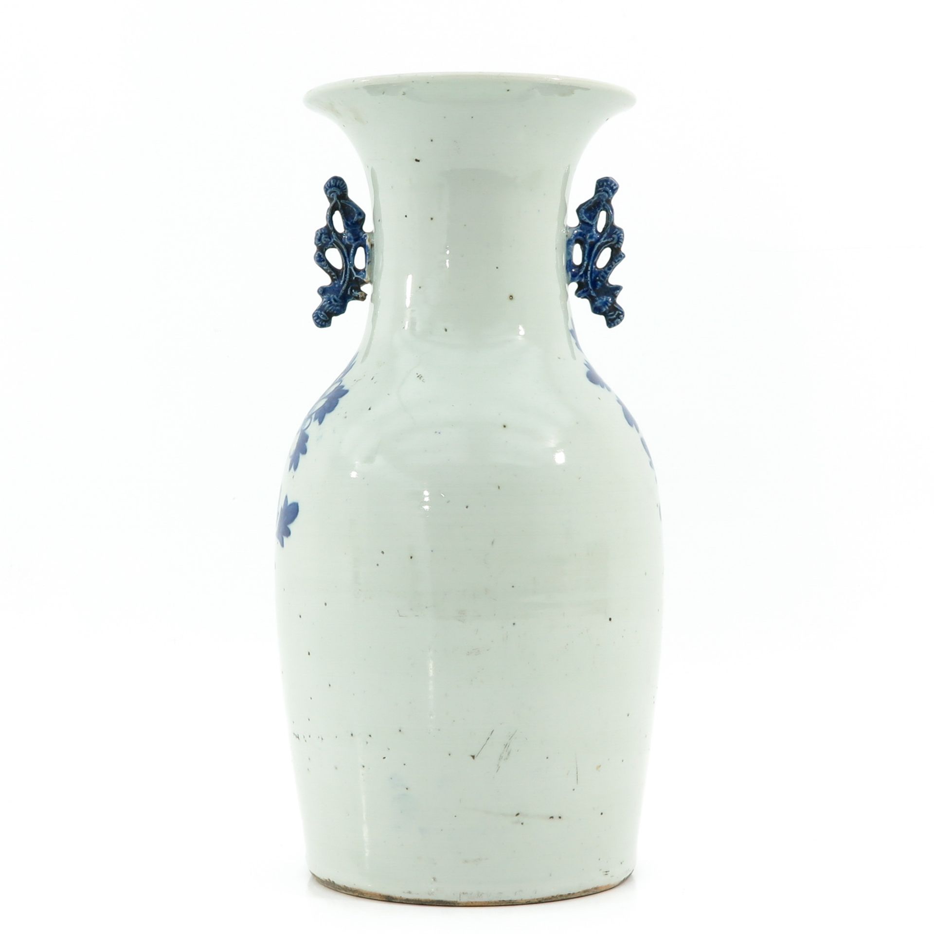 A Blue and White Vase - Bild 3 aus 10