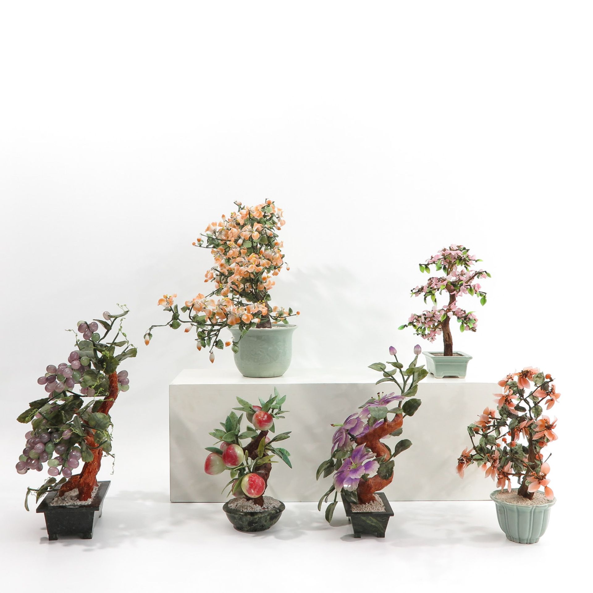 A Collection of Floral Arrangements - Bild 2 aus 10