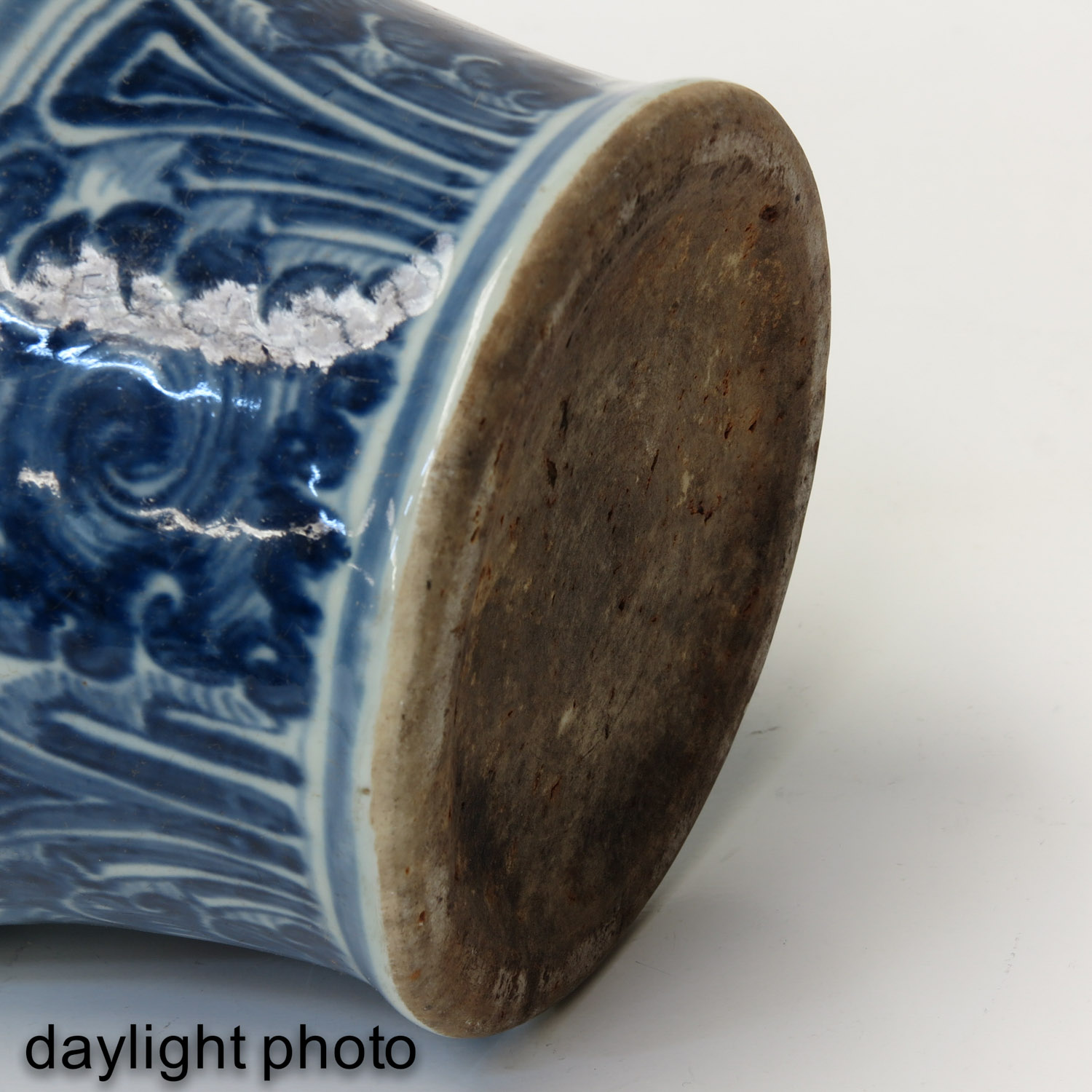 A Blue and White Vase - Image 8 of 9