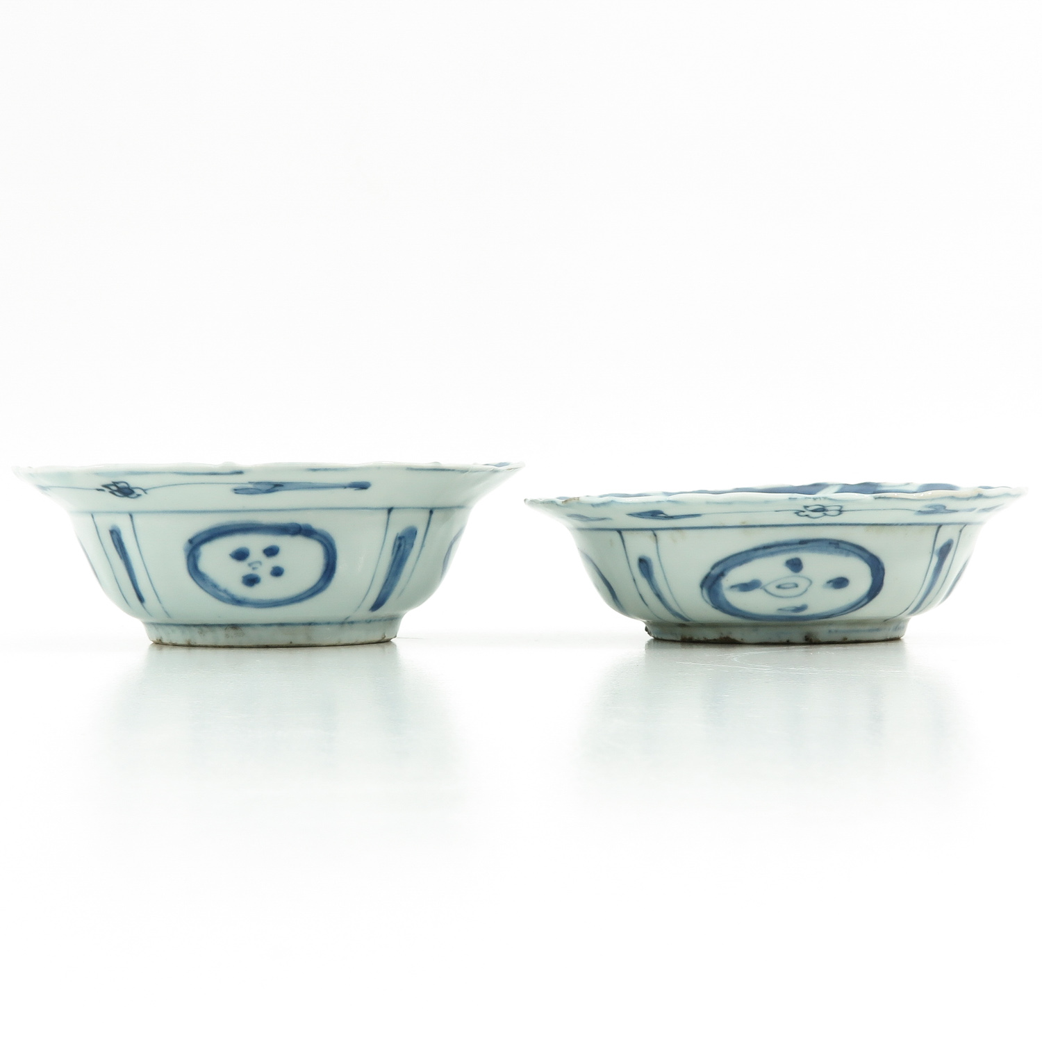 A Pair of Blue and White Bowls - Image 3 of 10