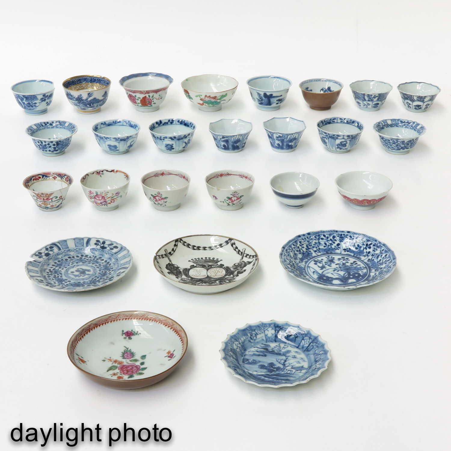 A Diverse Collection of Porcelain - Image 9 of 10