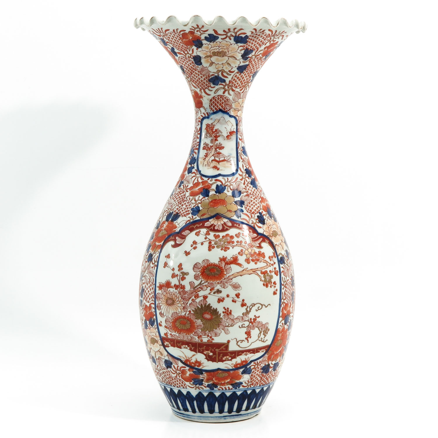An Imari Ruffle Top Vase - Image 3 of 9