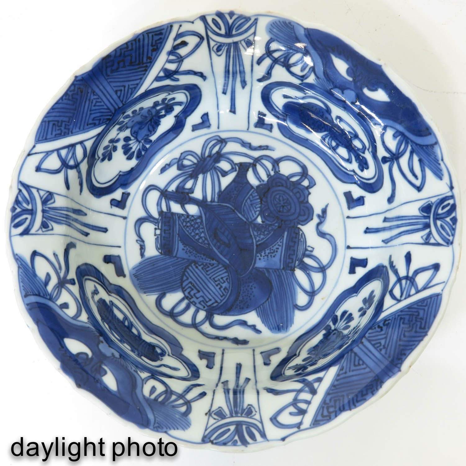 A Blue and White Bowl - Image 4 of 6