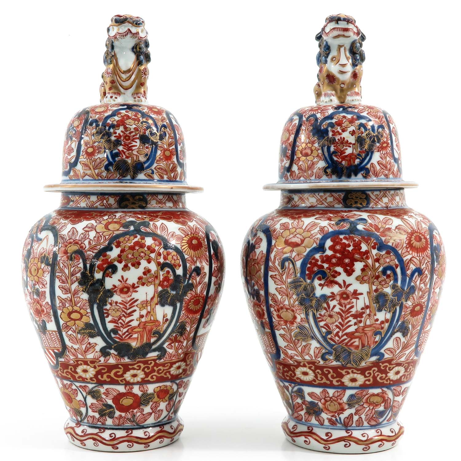 A Pair of Imari Vases and Covers - Image 4 of 10