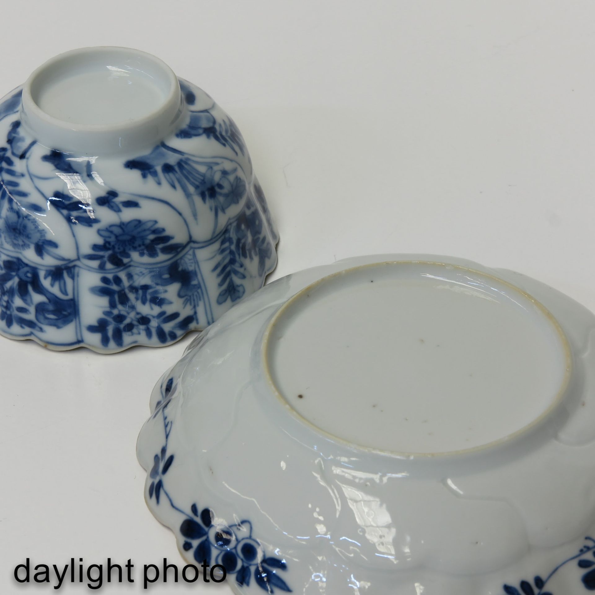 A Blue and White Cup and Saucer - Bild 8 aus 10