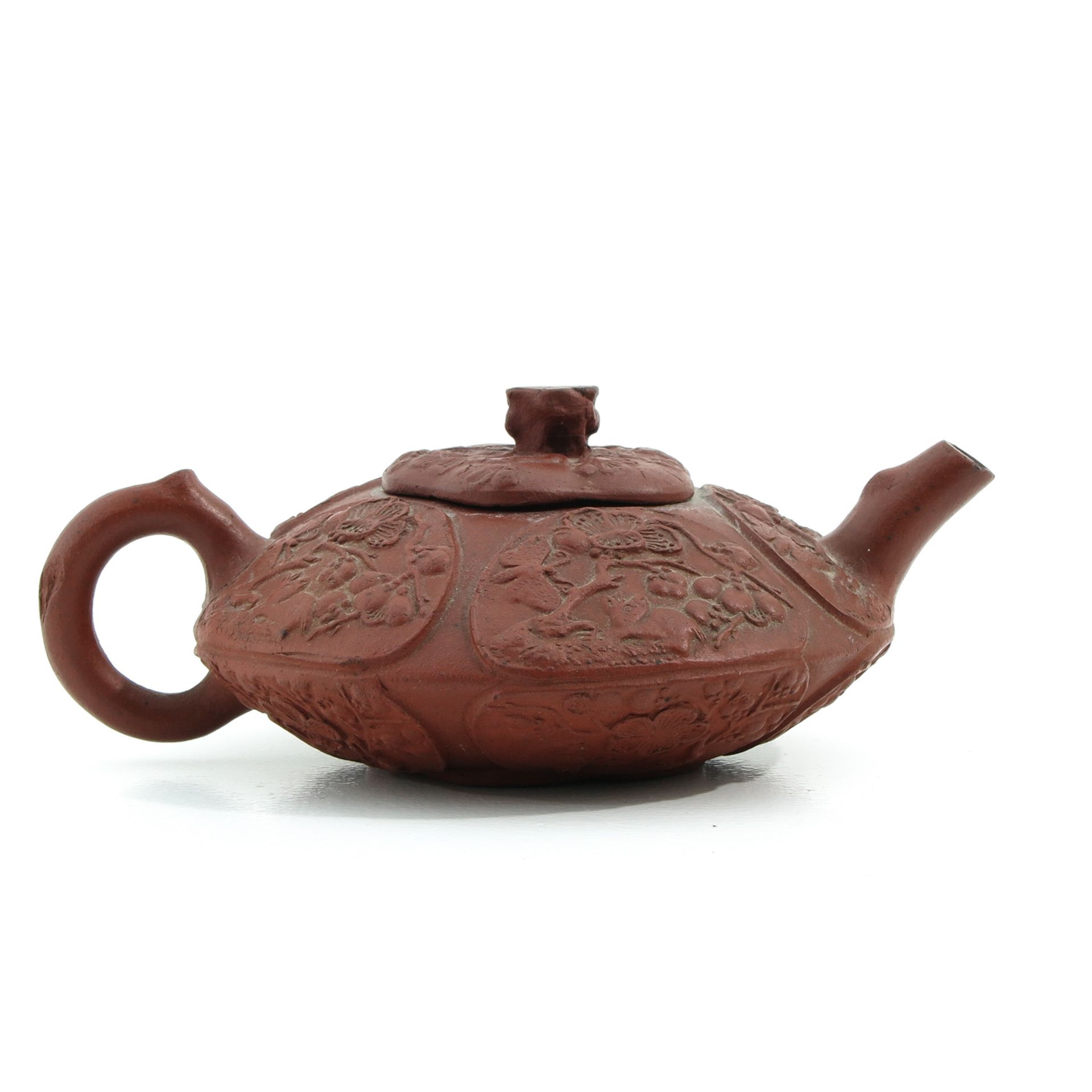 A Rare Yixing Teapot - Image 3 of 9