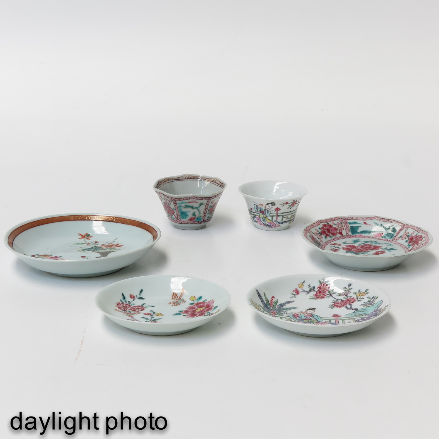 A Diverse Collection of Porcelain - Image 9 of 10