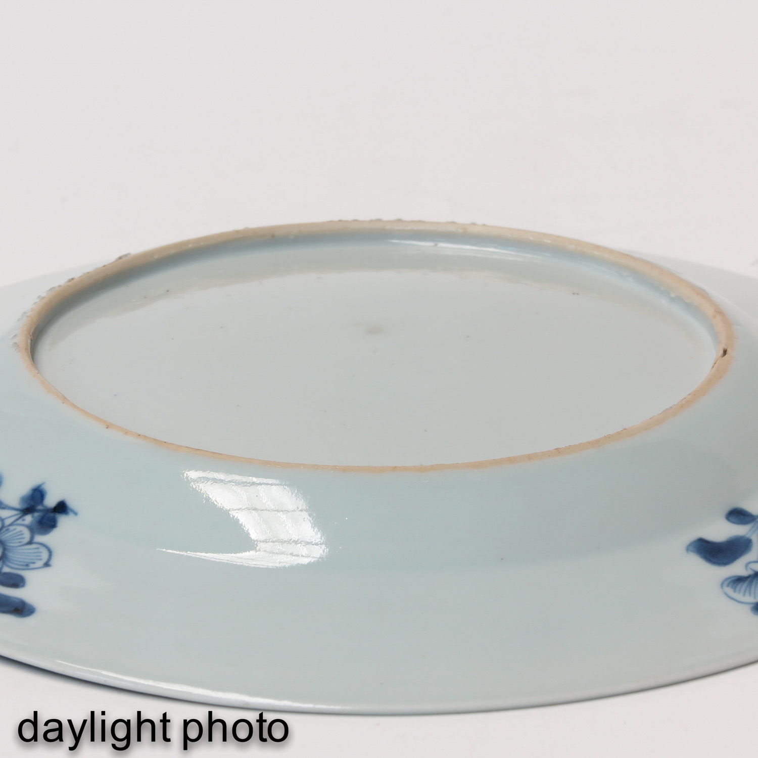 A Pair of Blue and White Plates - Image 8 of 9