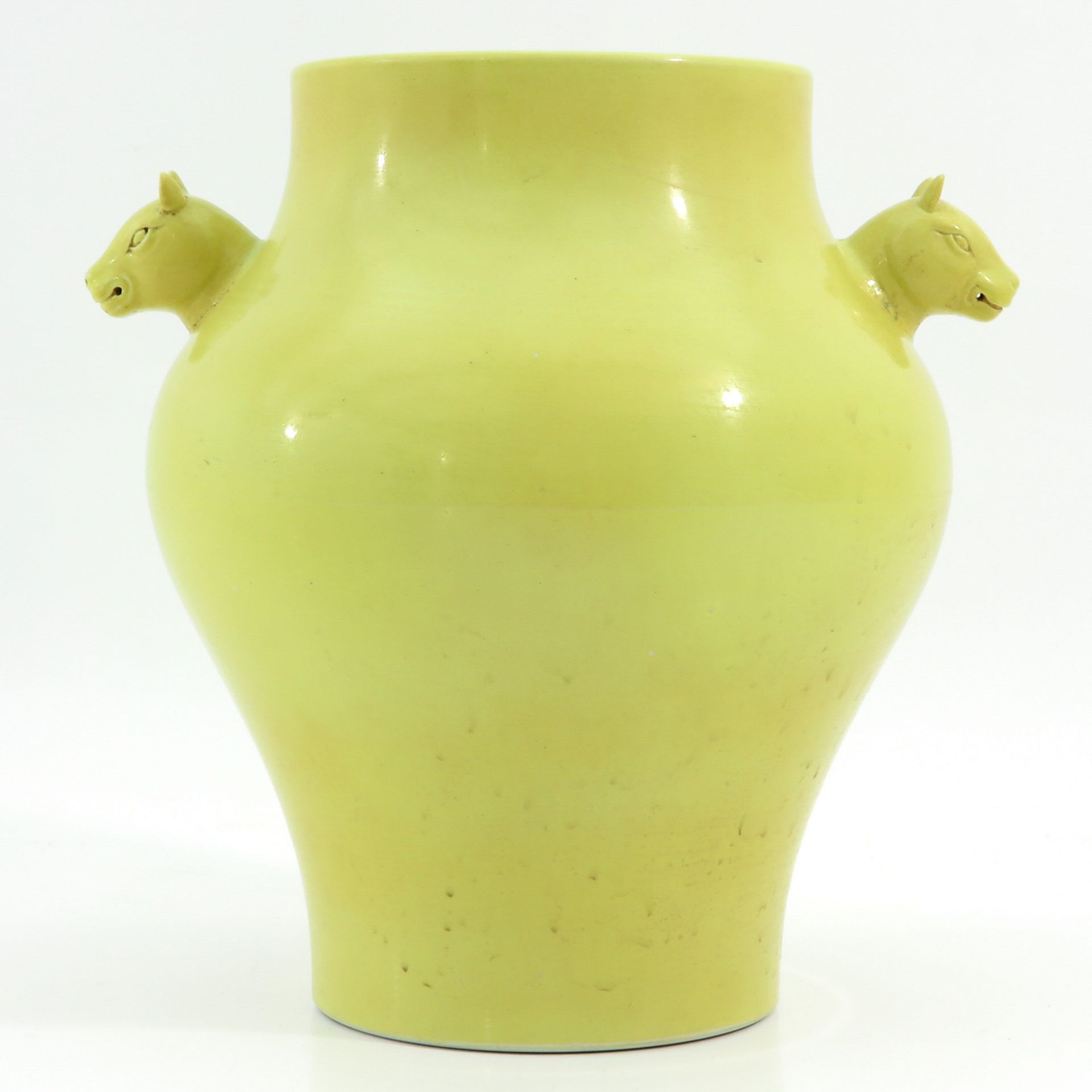 A Yellow Glazed Vase - Bild 3 aus 9