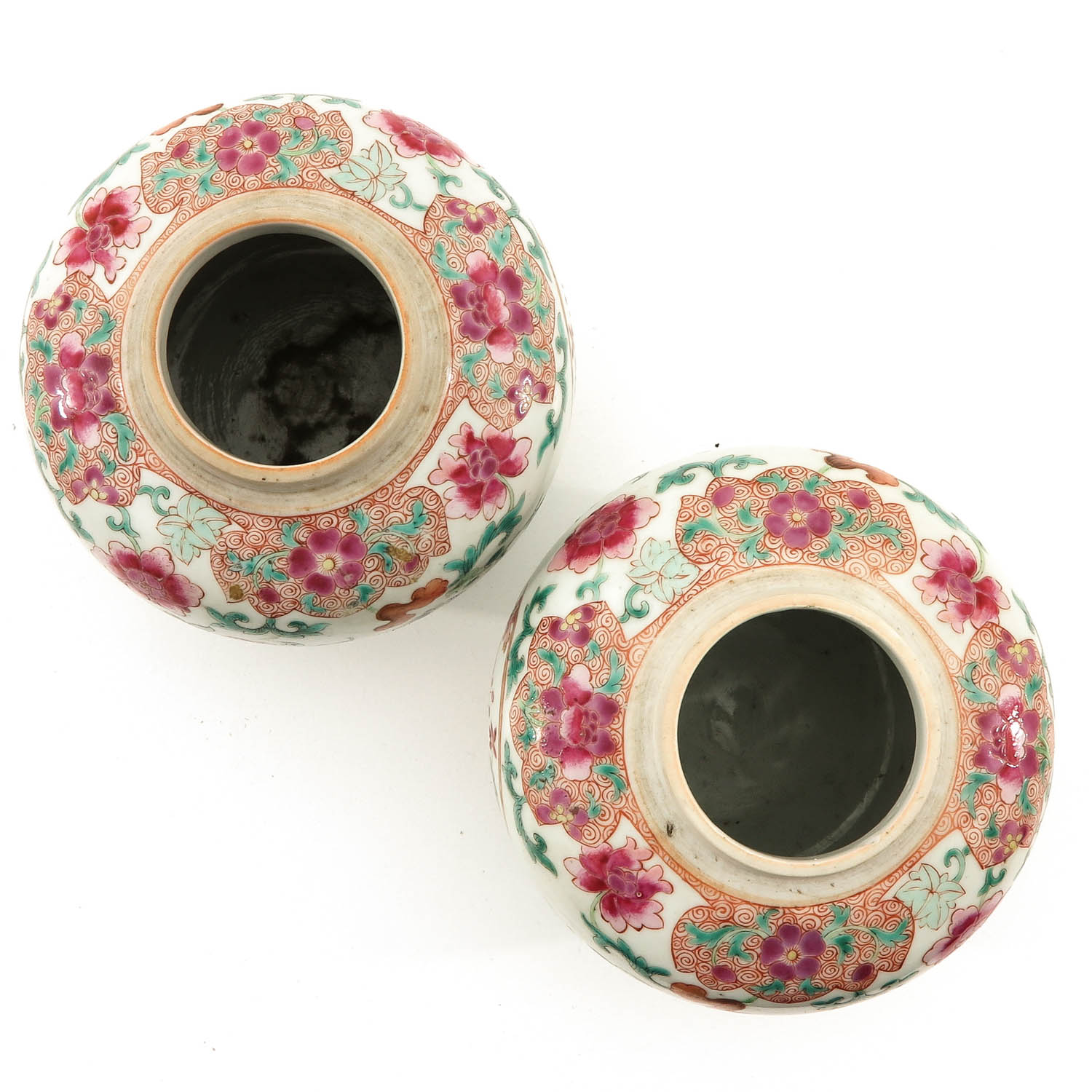 A Pair of Famille Rose Ginger Jars - Image 5 of 9