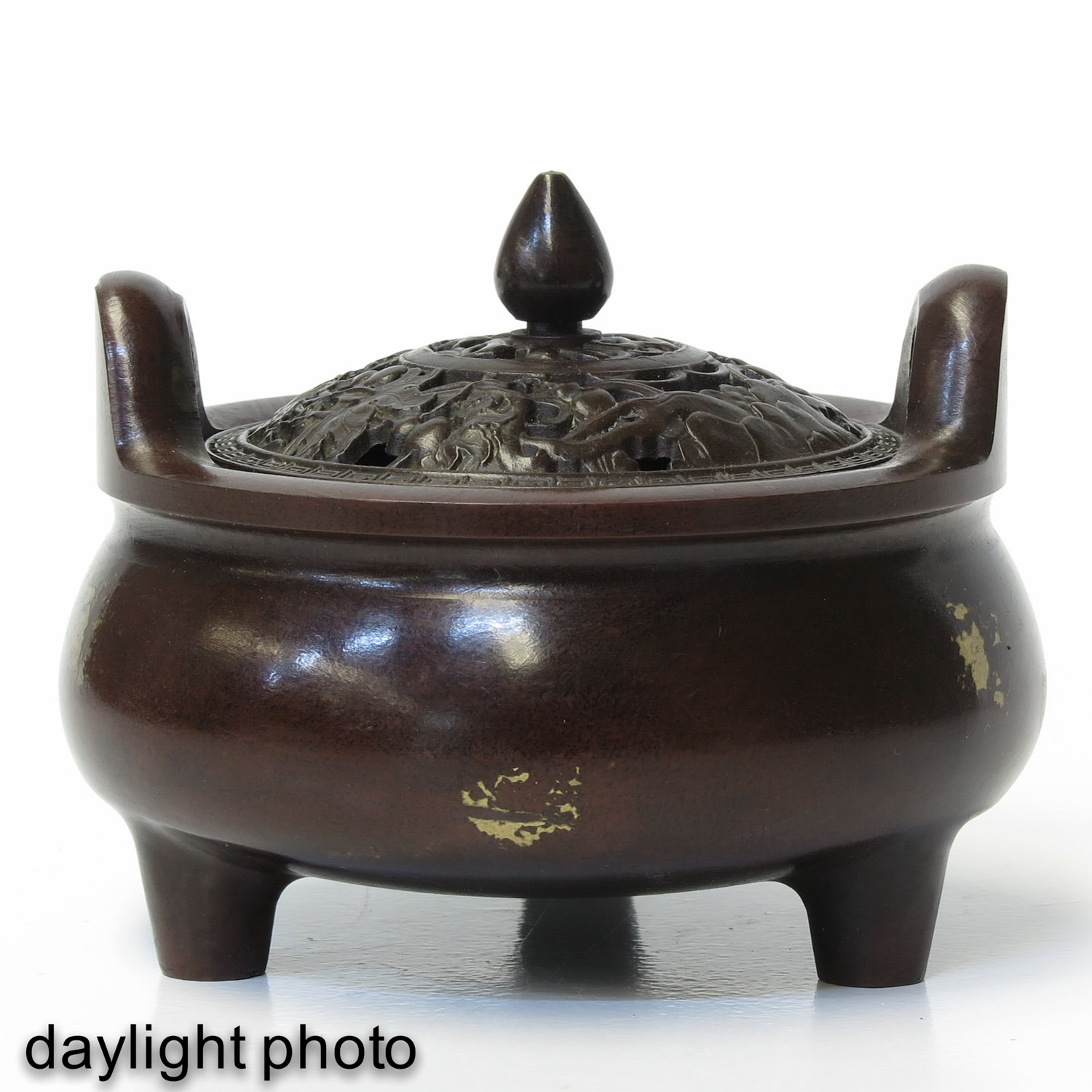 A Bronze Censer with Cover - Image 7 of 10