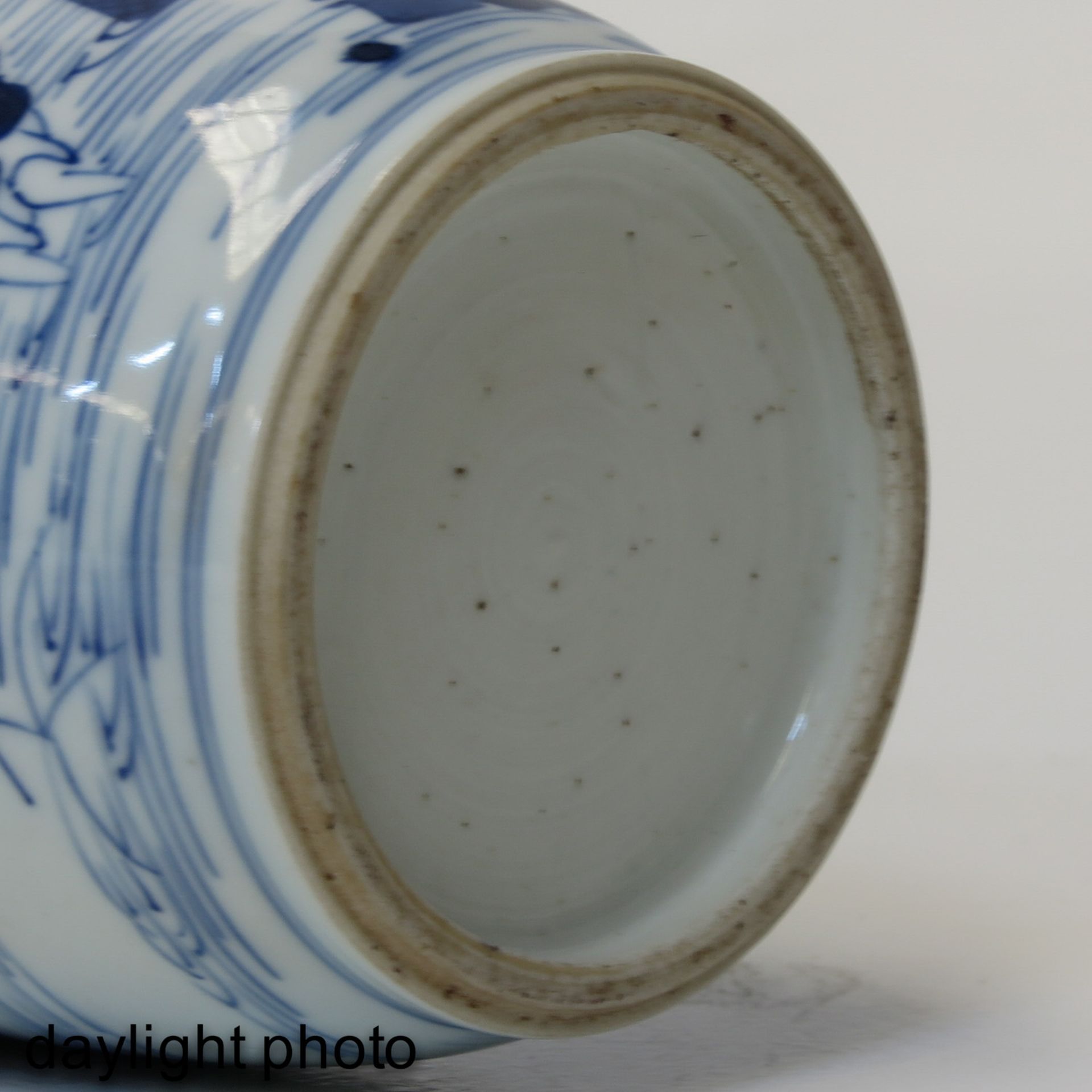 A Blue and White Vase - Image 8 of 9