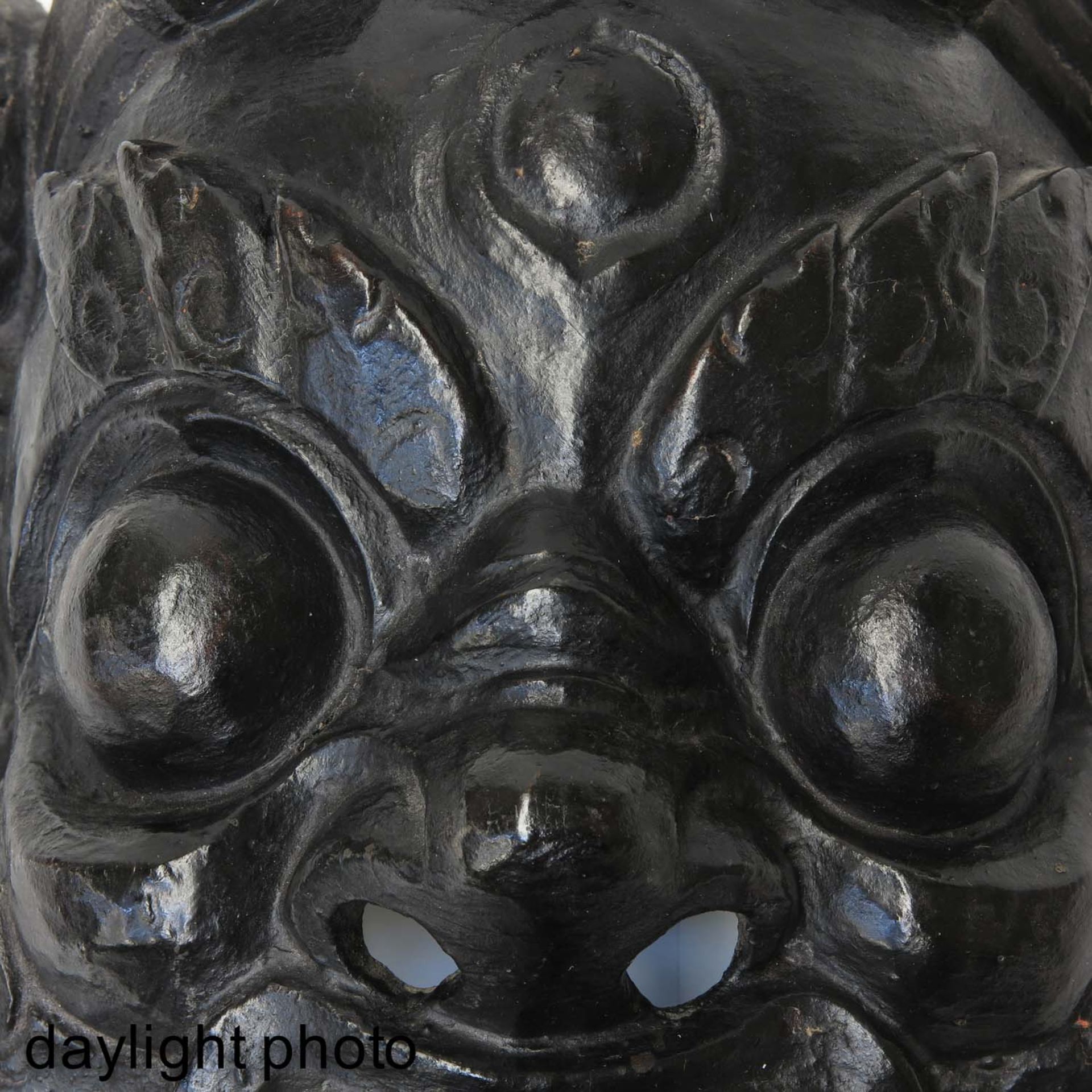 A Carved Wood Mask - Bild 6 aus 7