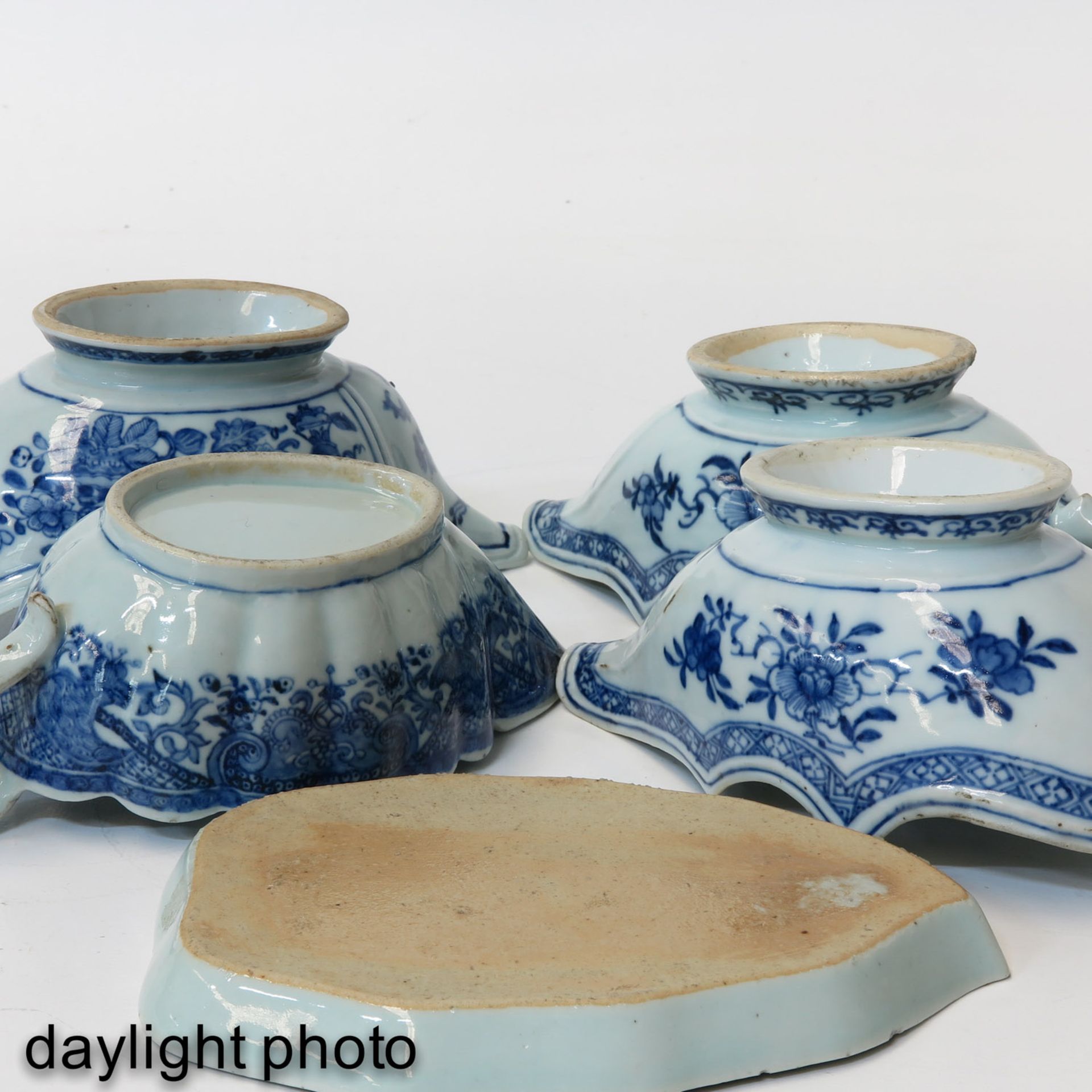 A Collection of Export Porcelain - Bild 8 aus 9