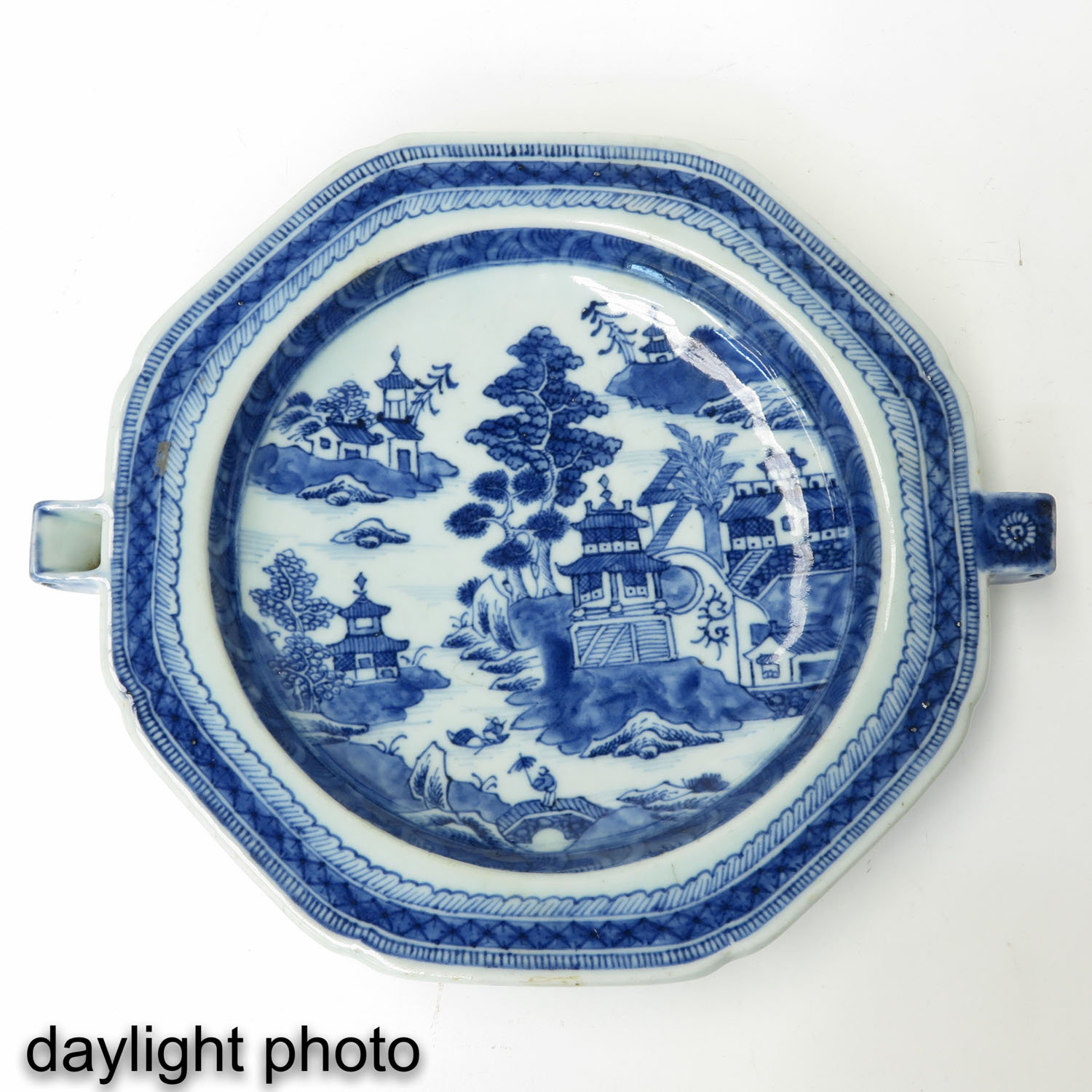 A Blue and White Plate Warmer - Image 3 of 6