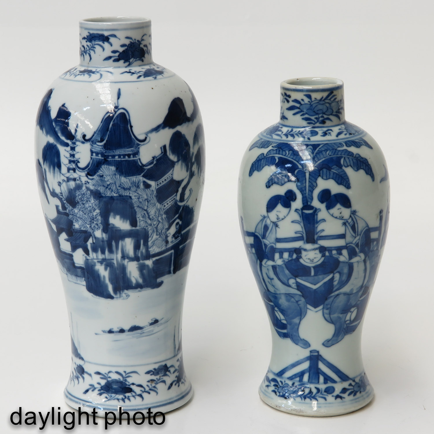 Two Blue and White Vases - Image 7 of 10