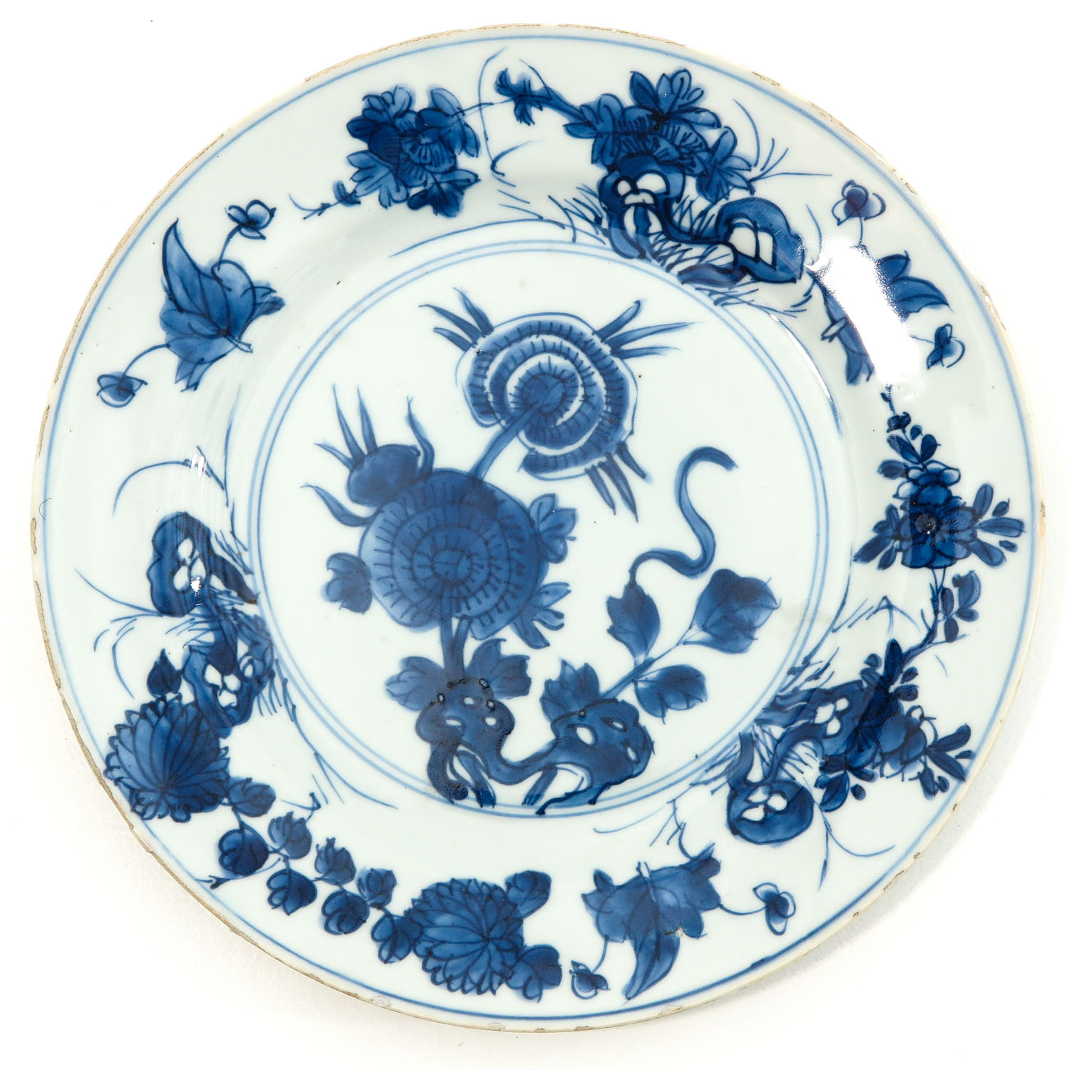 A Lot of 3 Blue and White Plates - Image 3 of 10