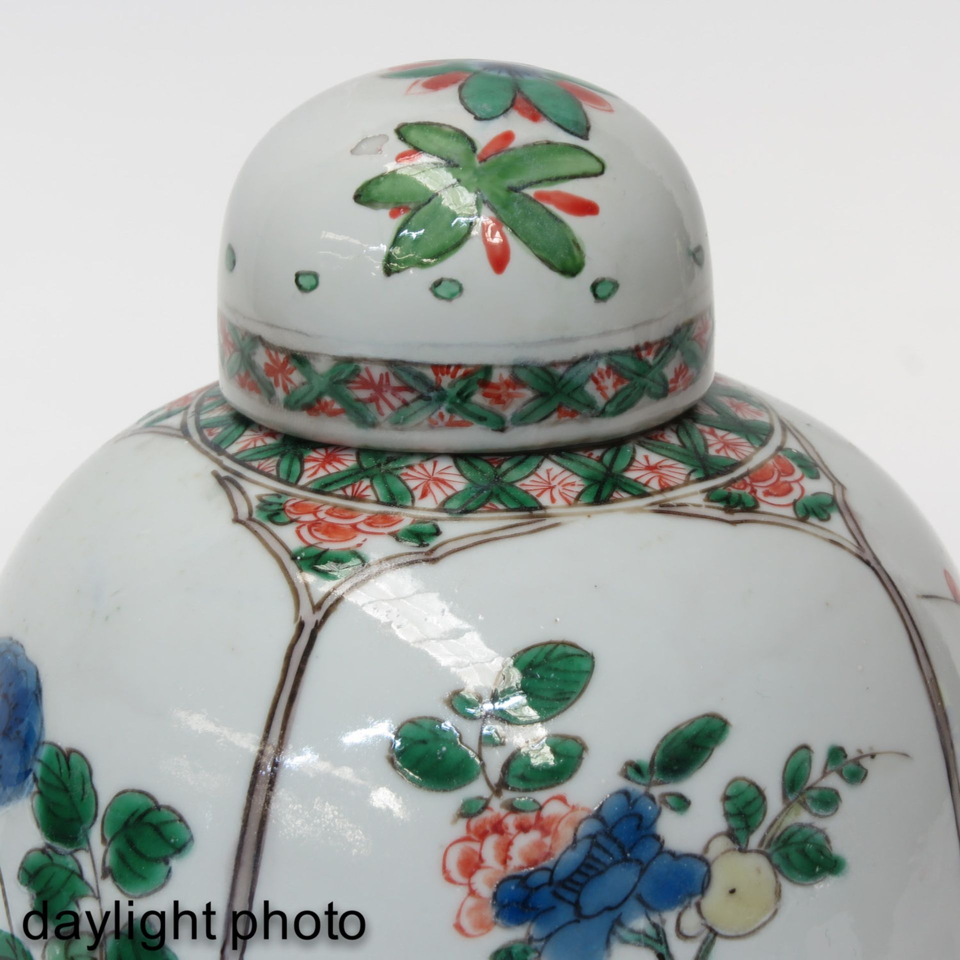 A Diverse Collection of Porcelain - Bild 10 aus 10