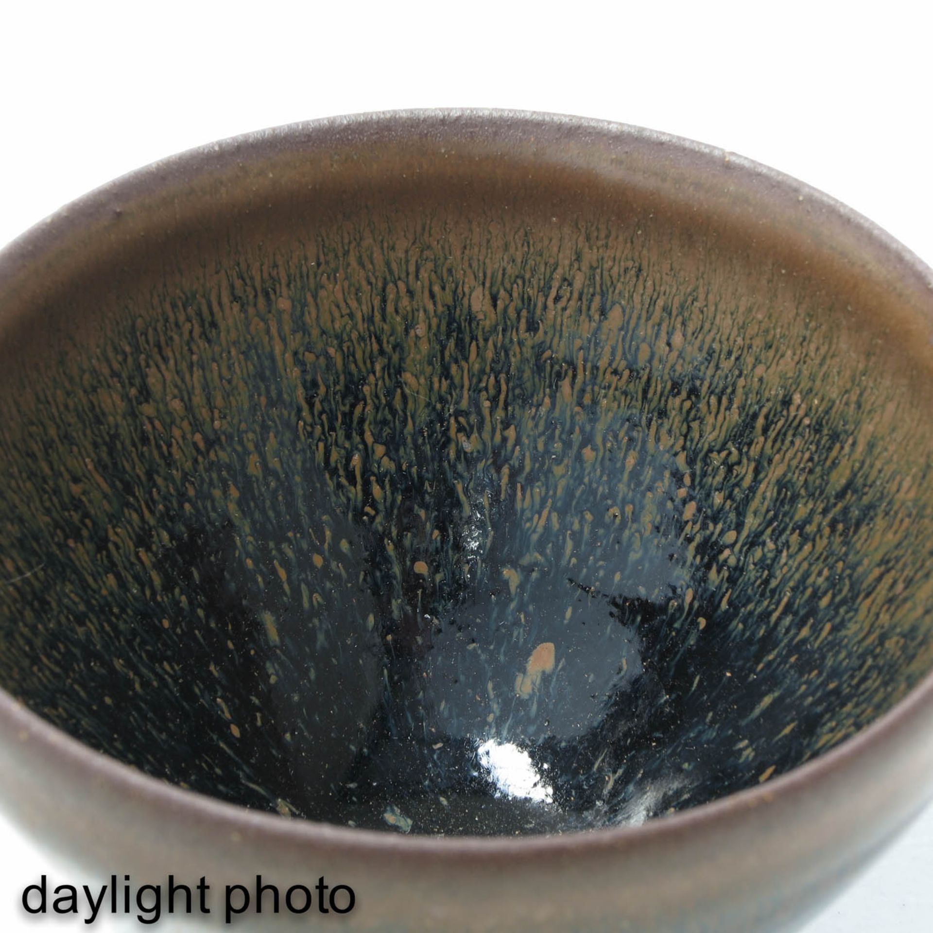 A Hare Fur Tea Bowl and Celandon Bowl - Bild 10 aus 10