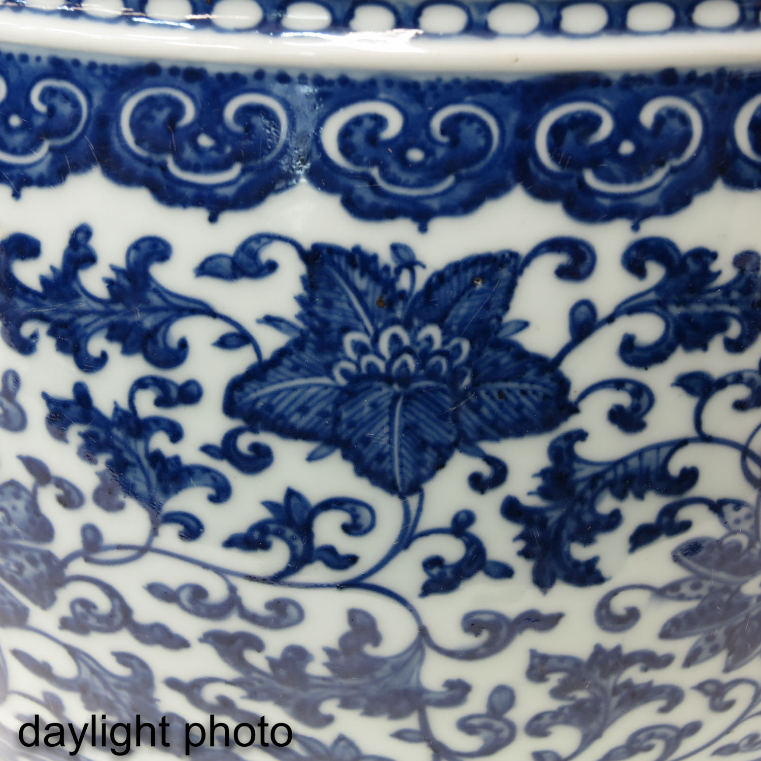 A Blue and White Pot - Image 9 of 9