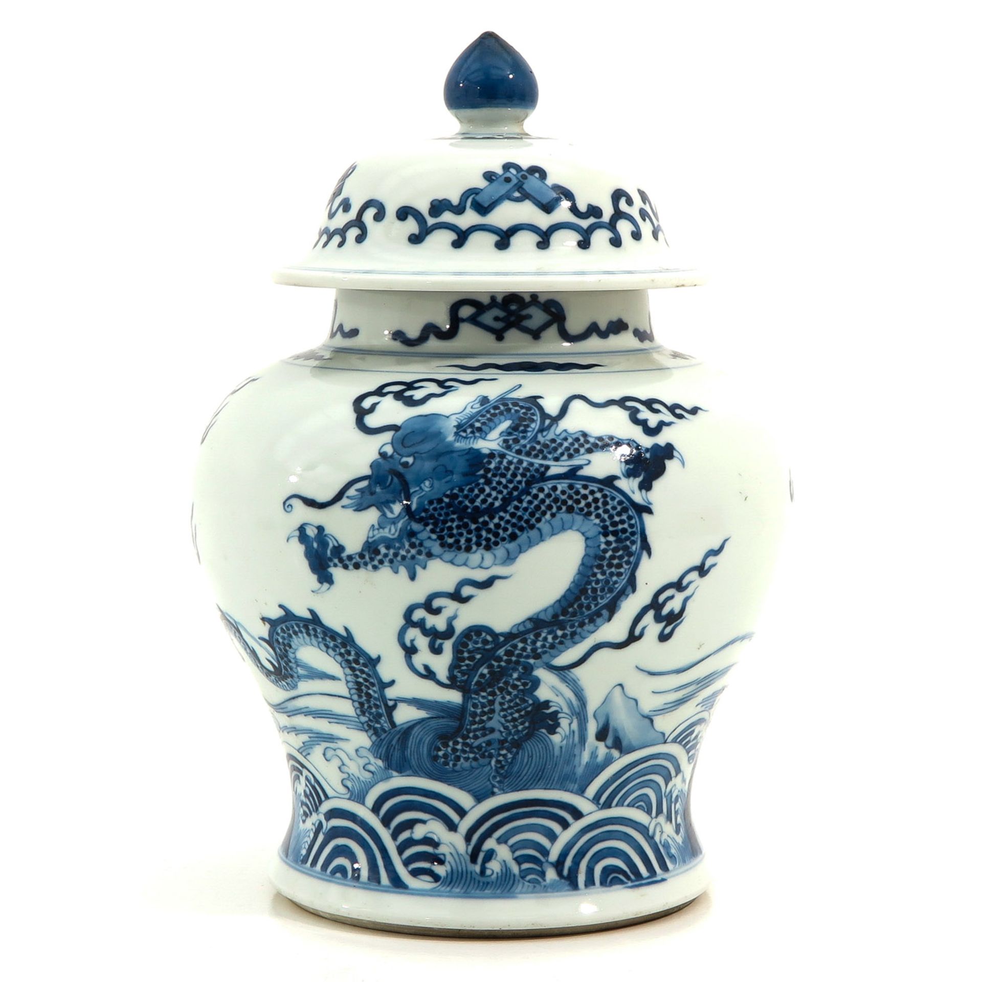 A Blue and White Vase with Cover - Bild 3 aus 10