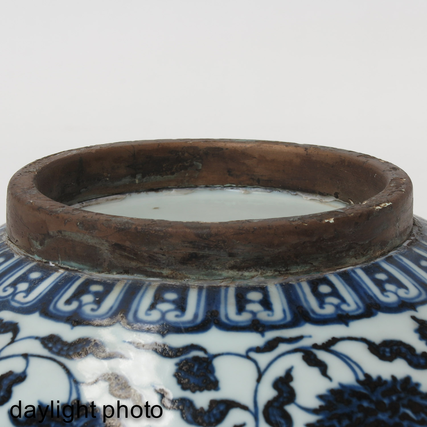 A Blue and White Bowl - Image 8 of 9