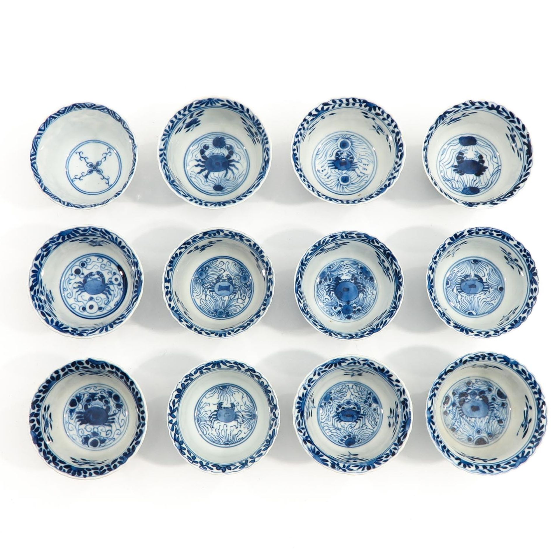 A Series of 12 Cups and Saucers - Bild 5 aus 10