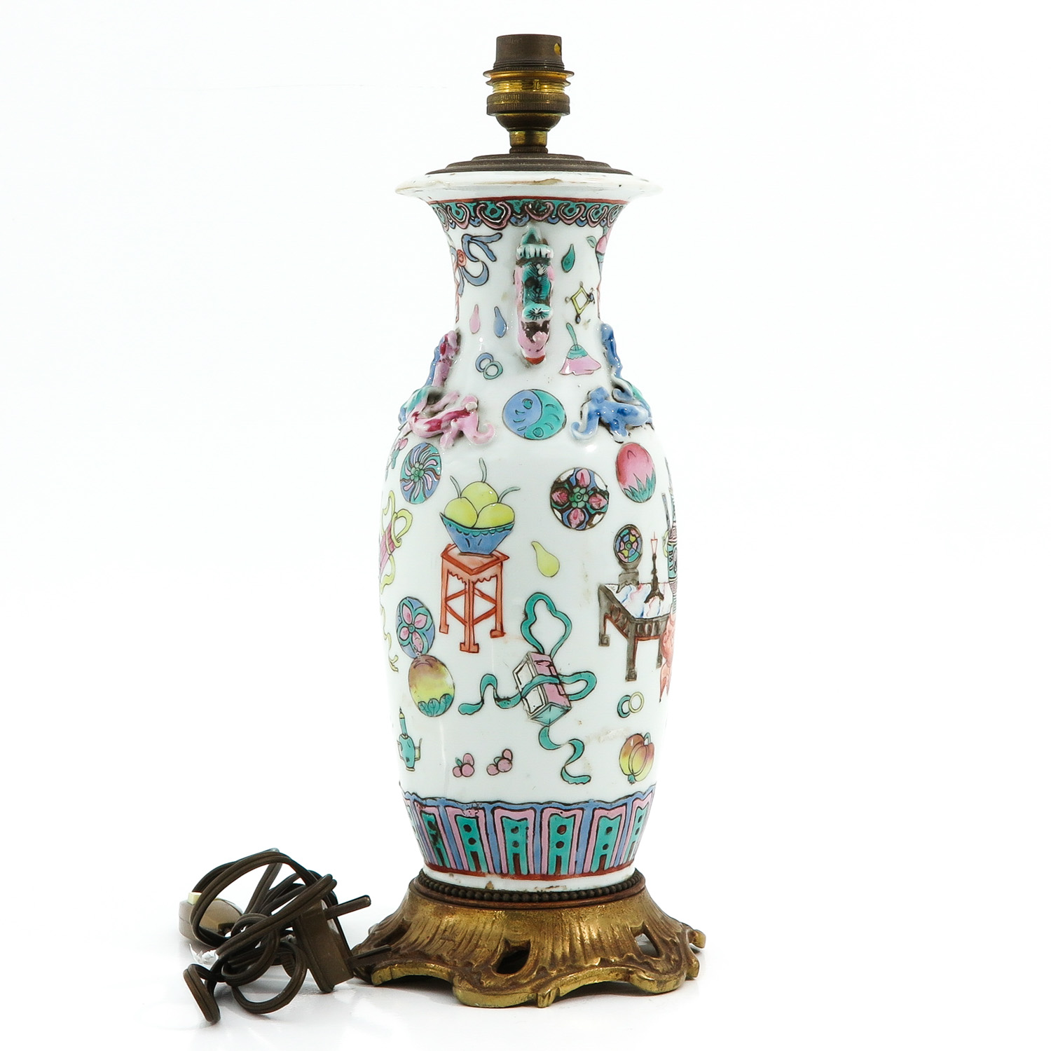 A Cantonese Porcelain Lamp - Image 4 of 10