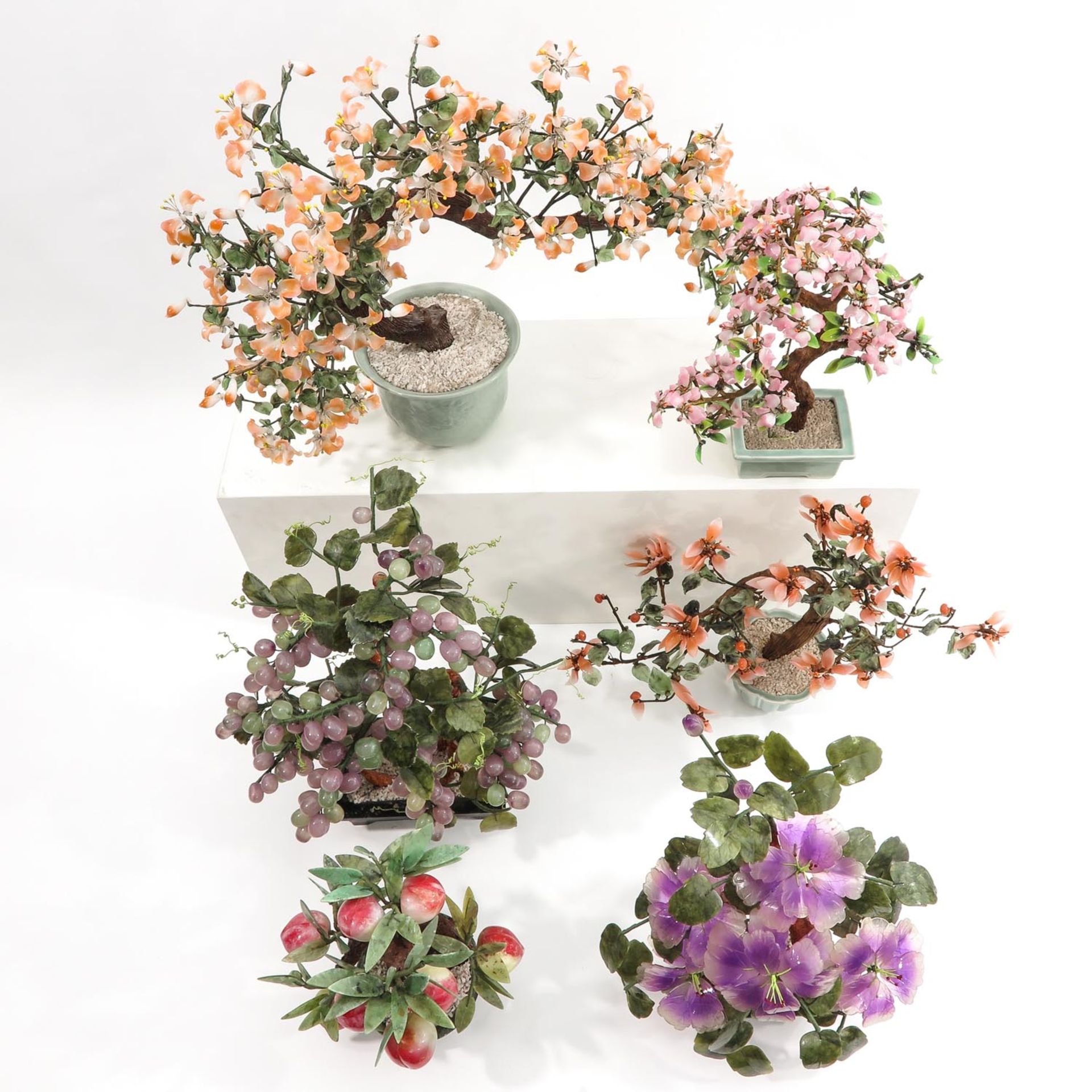 A Collection of Floral Arrangements - Bild 5 aus 10