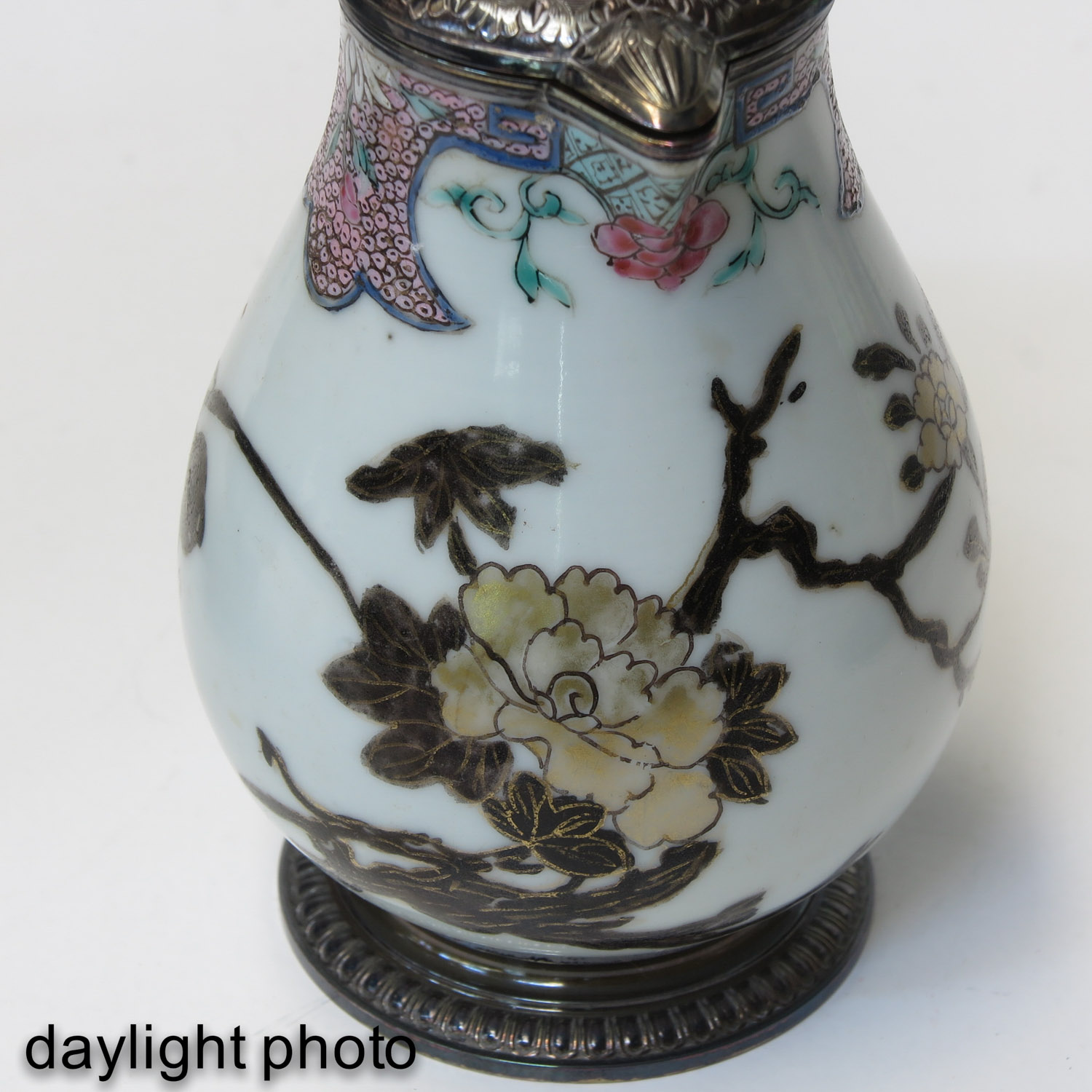 A Diverse Collection of Porcelain - Image 10 of 10