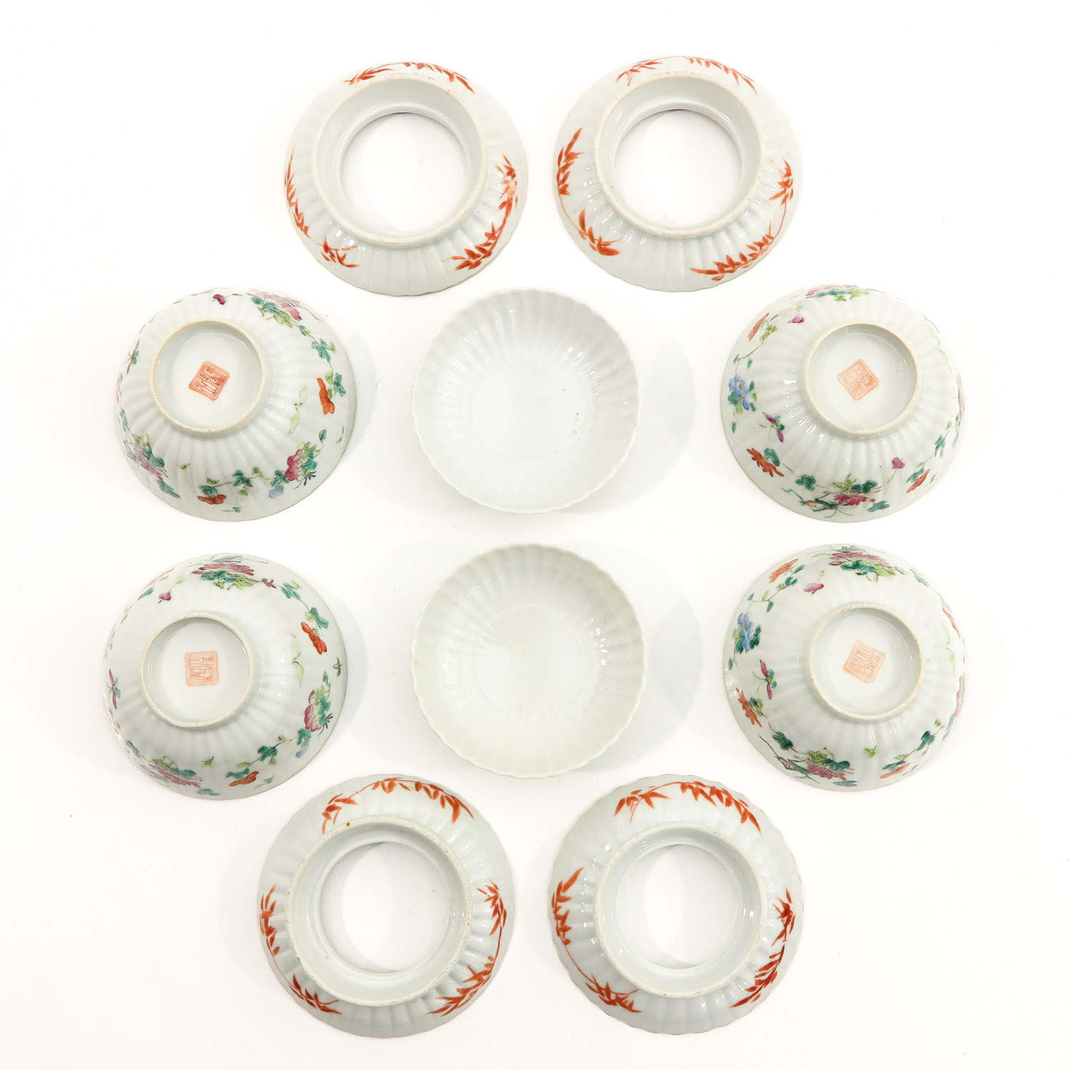 Famille Rose Bowls, Holders, and Covers - Image 6 of 9